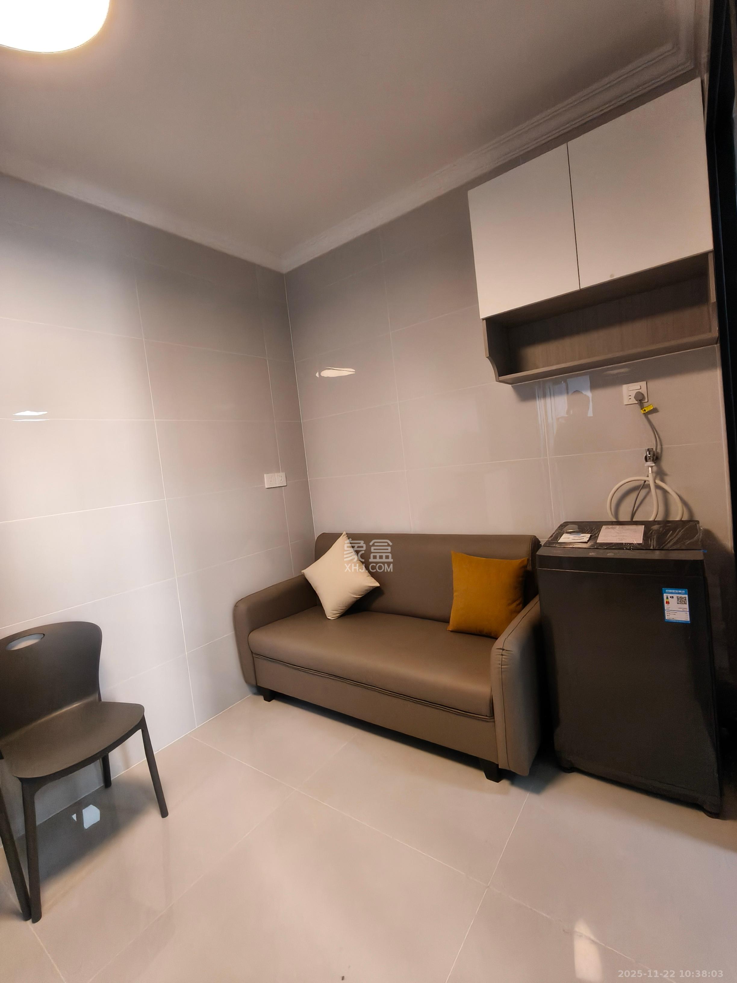 和景家园二期  1室1厅1卫    1280.0元/月室内图