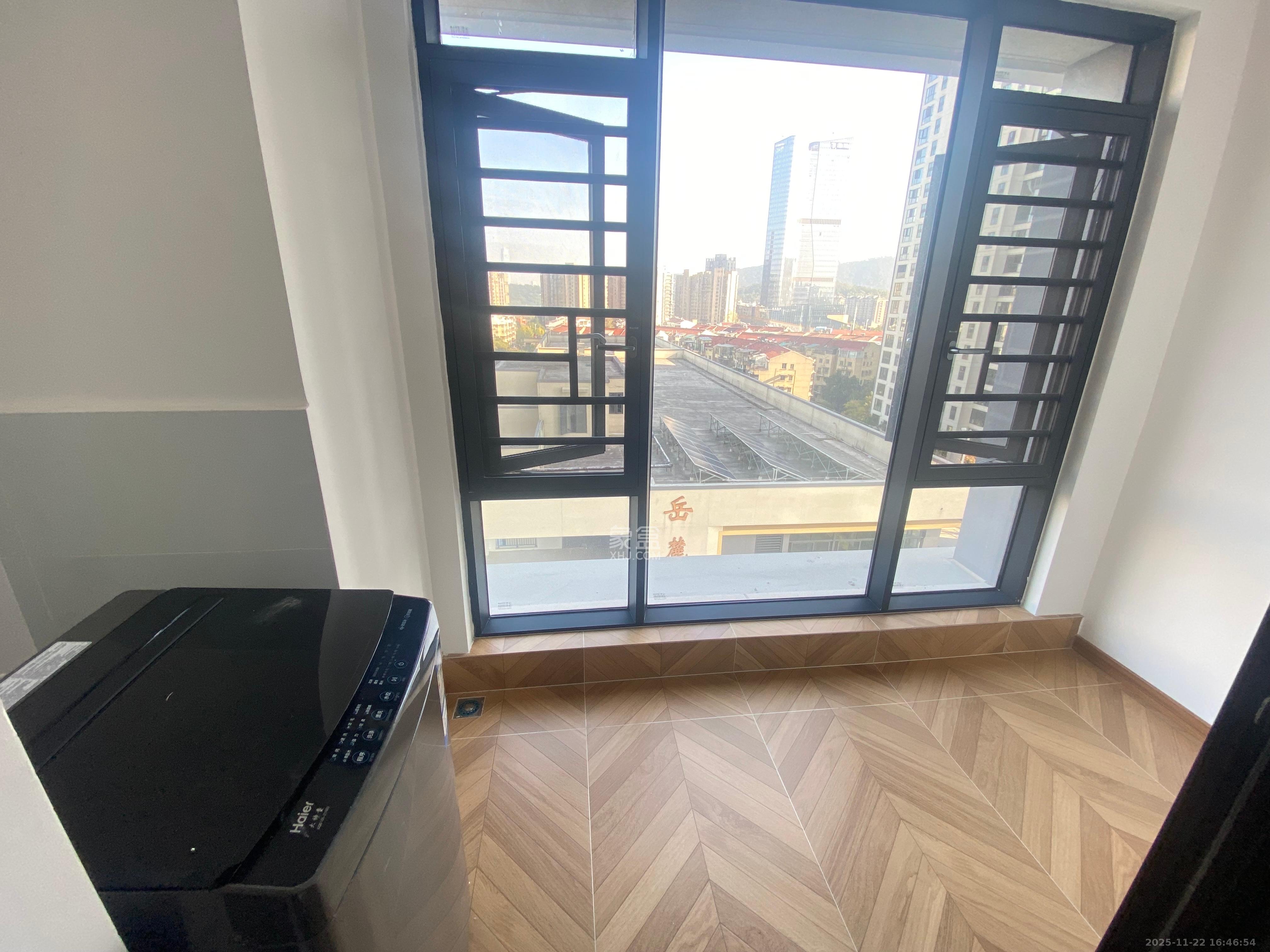 金地峯范  1室0厅0卫    2000.0元/月室内图