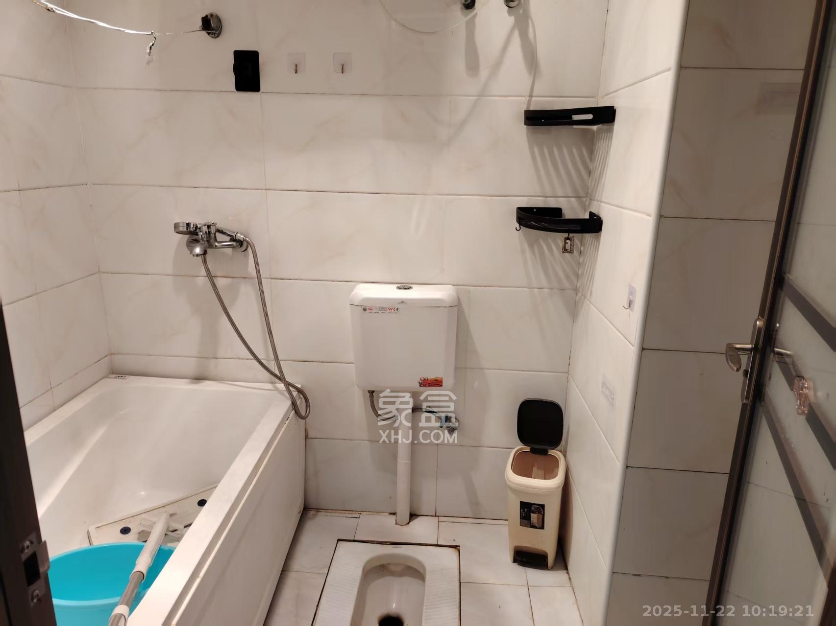 梅溪国际公寓（步步高新天地）  1室1厅1卫    1400.0元/月室内图