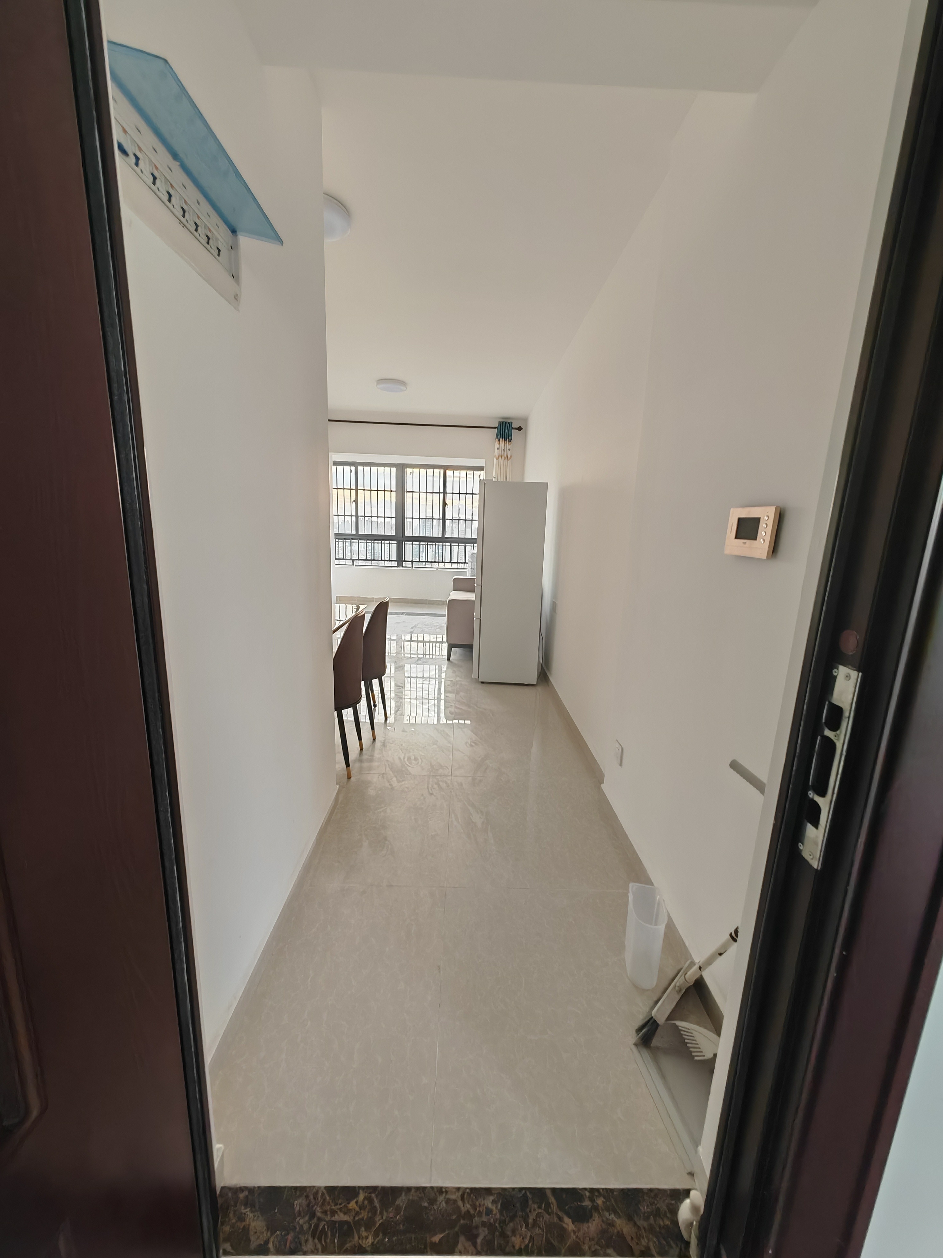 坡巷雅苑 2室2厅1卫 2500.0元/月 坡巷雅苑 2室2厅1卫 2500.0元/月室内图