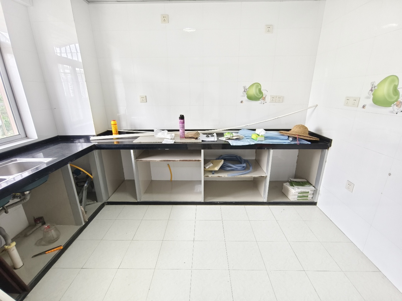 八一小区 3室2厅2卫 3200.0元/月 八一小区 3室2厅2卫 3200.0元/月室内图