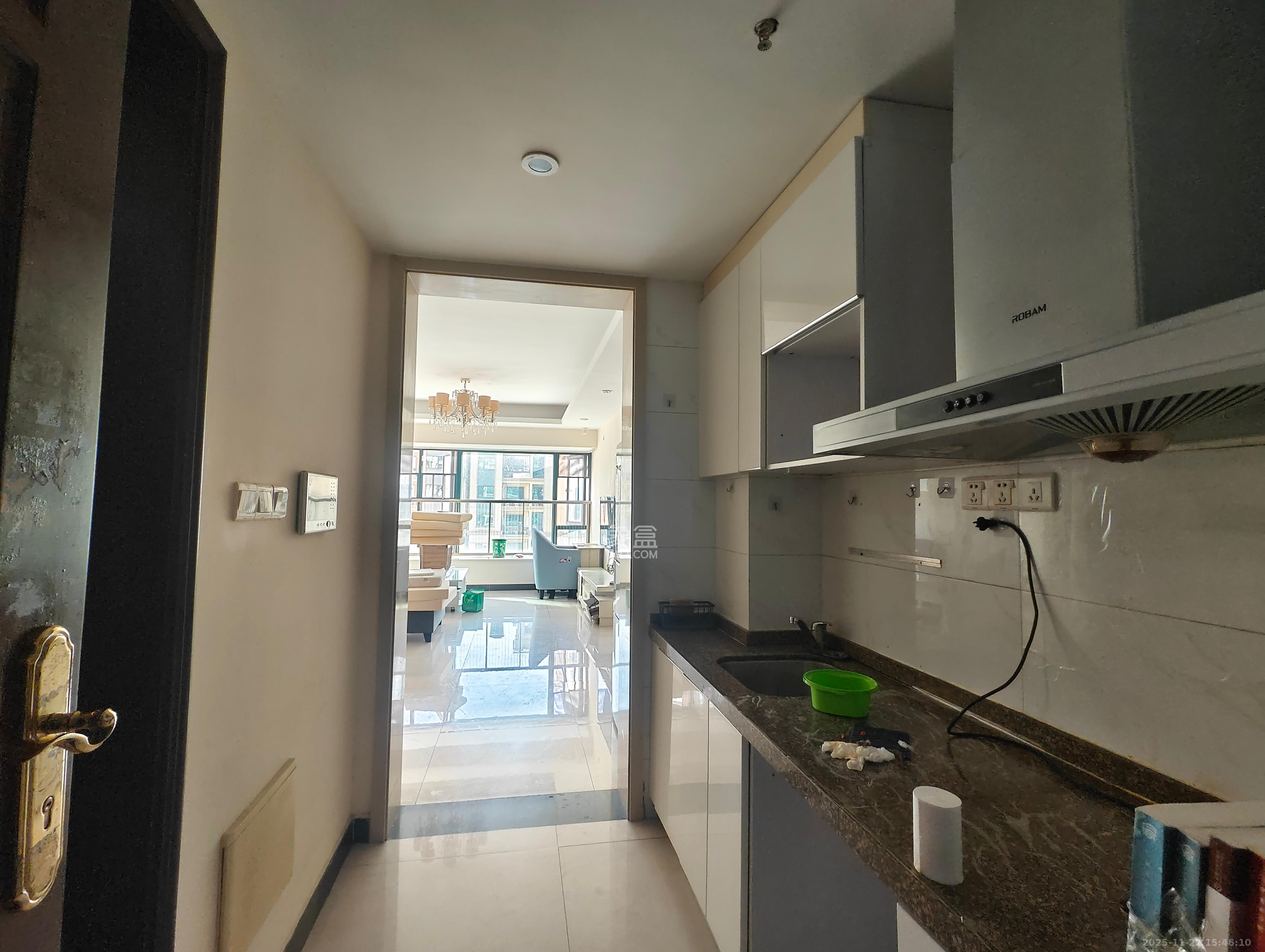 恒大御景湾  1室2厅1卫    2200.0元/月