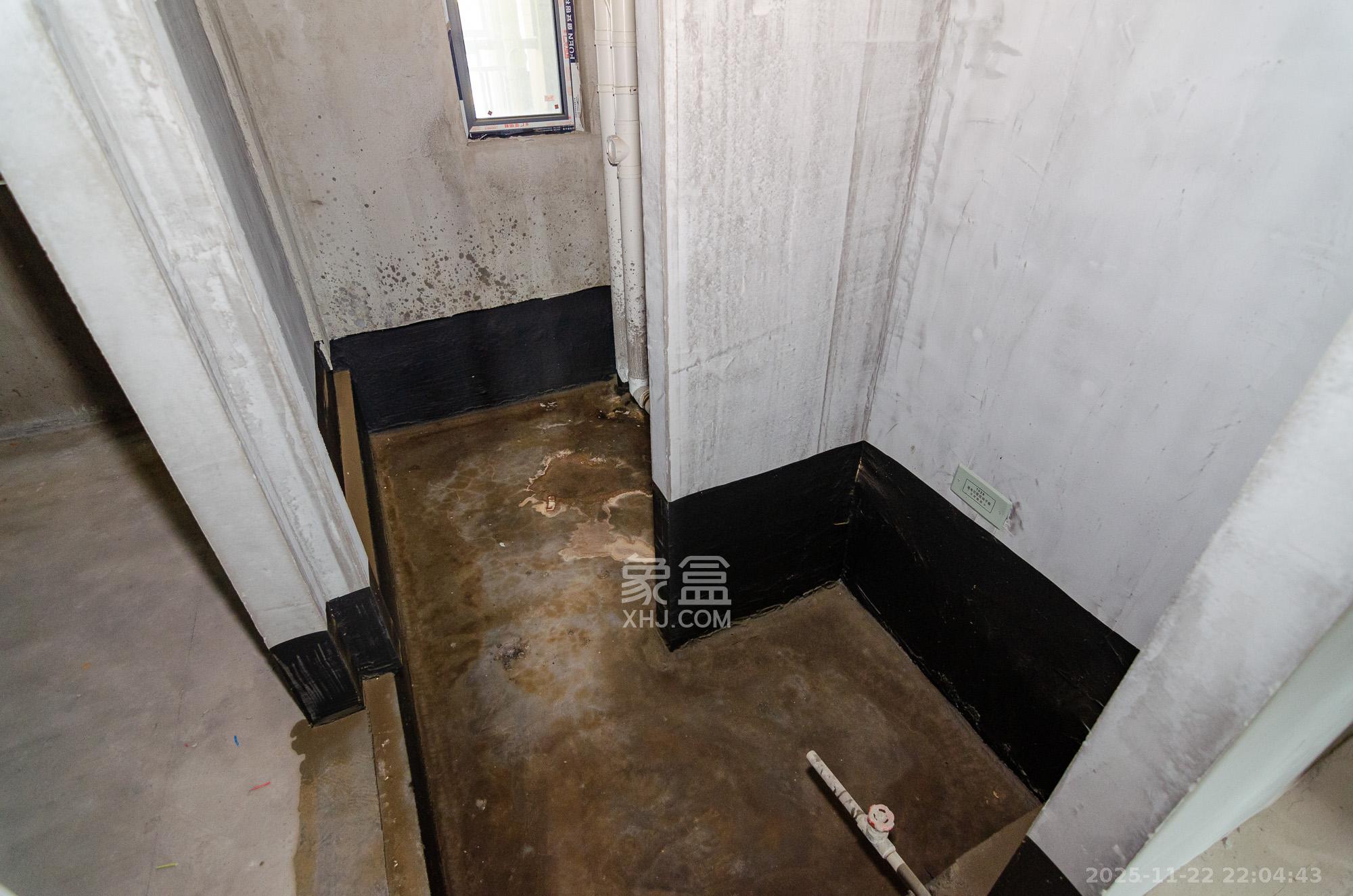 澳海澜庭  3室2厅1卫    58.0万卫生间