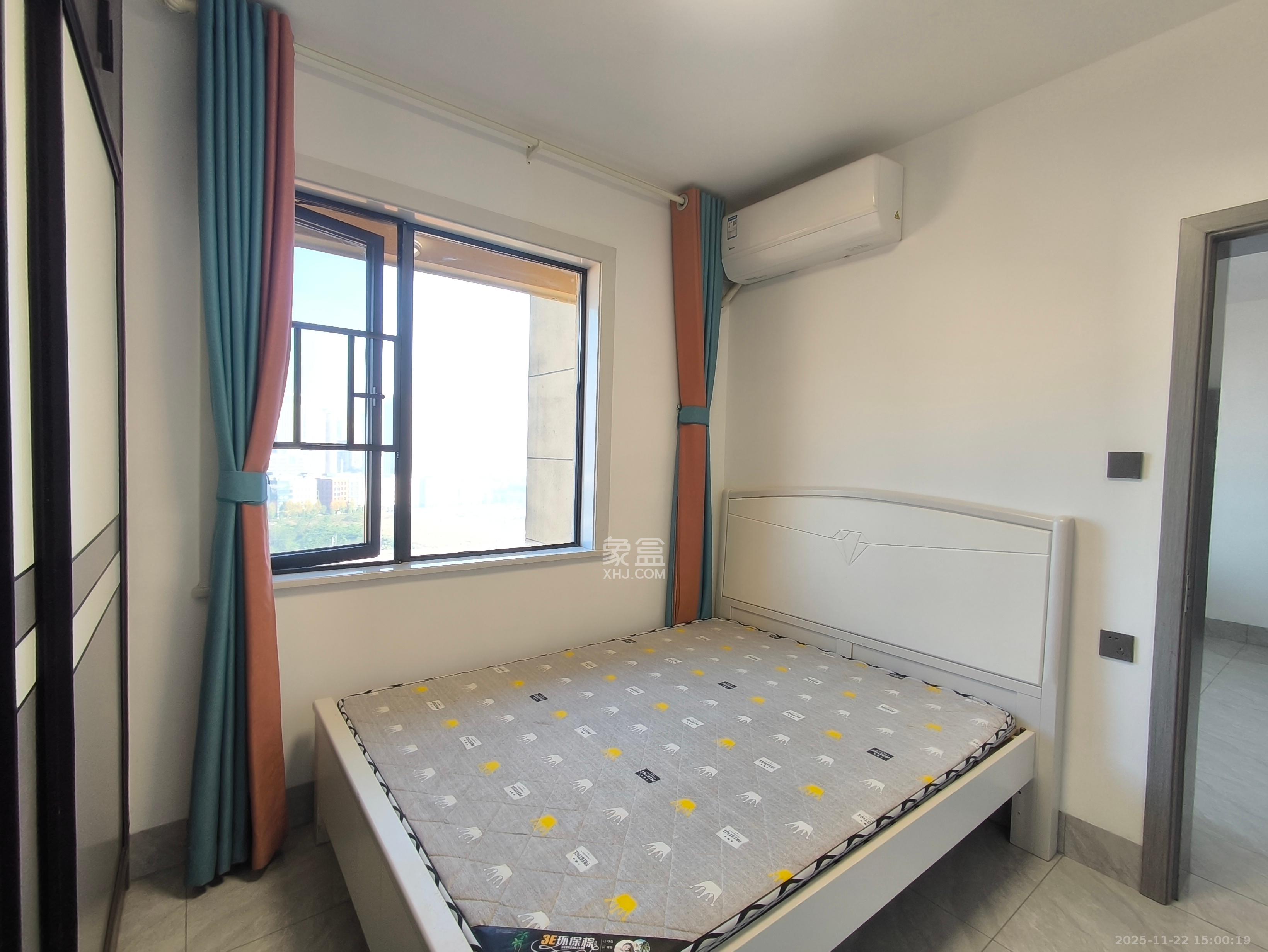 金南家园三期  2室1厅1卫    1800.0元/月室内图