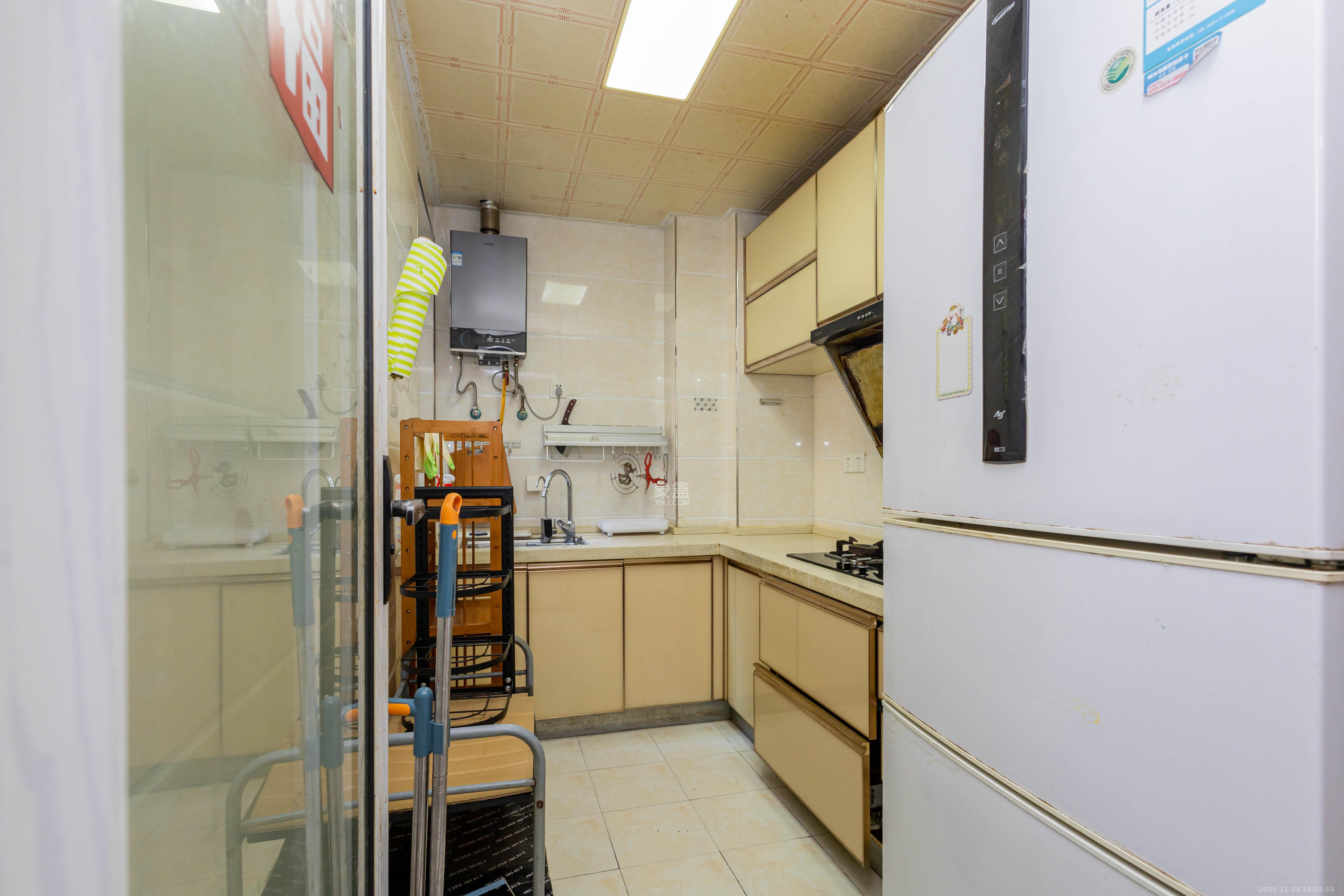 中国铁建国际城二期 2室2厅1卫 43.0万 中国铁建国际城二期 2室2厅1卫 43.0万厨房