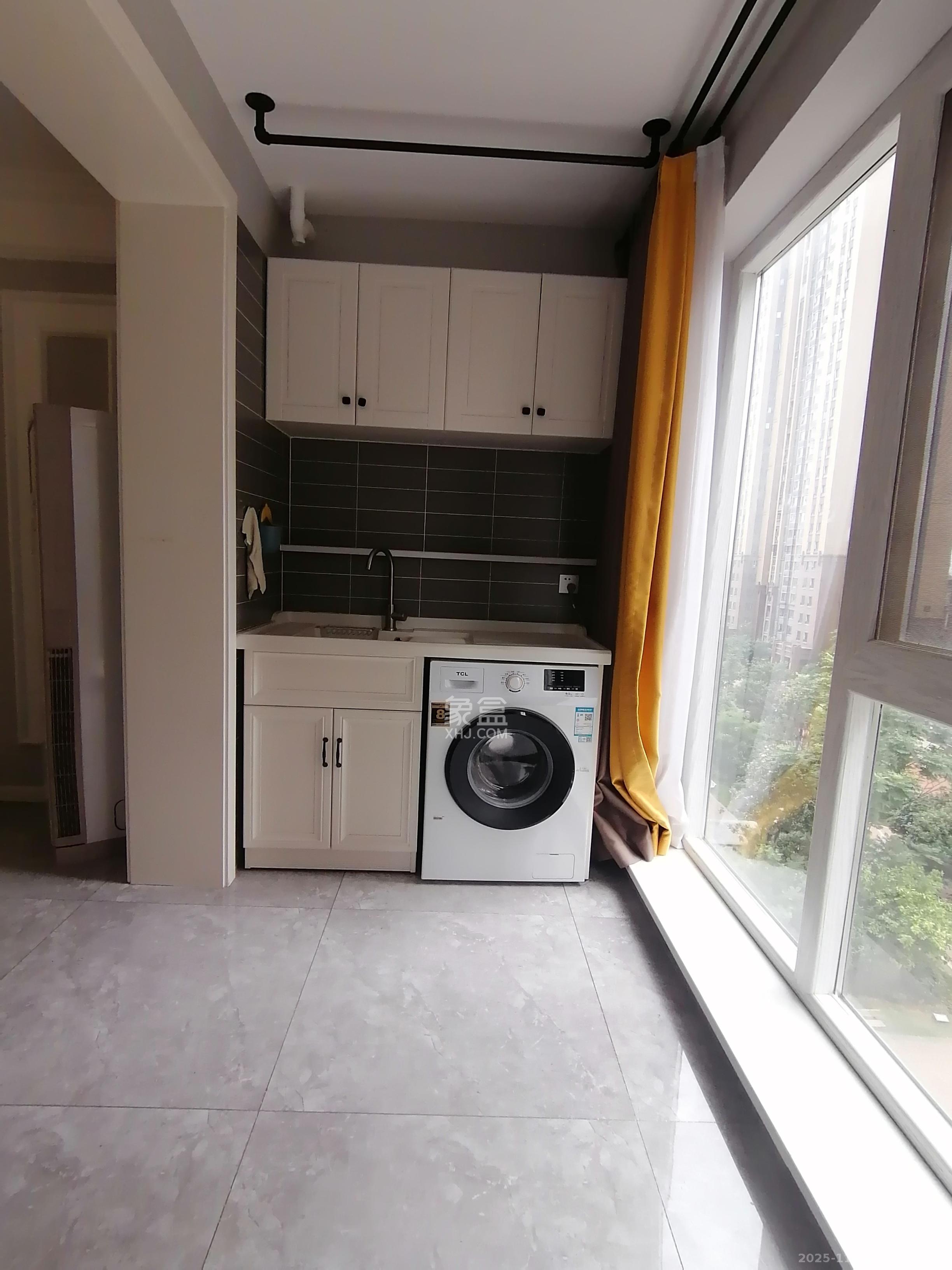 荣盛花语城 1室2厅1卫 2000.0元/月 荣盛花语城 1室2厅1卫 2000.0元/月室内图