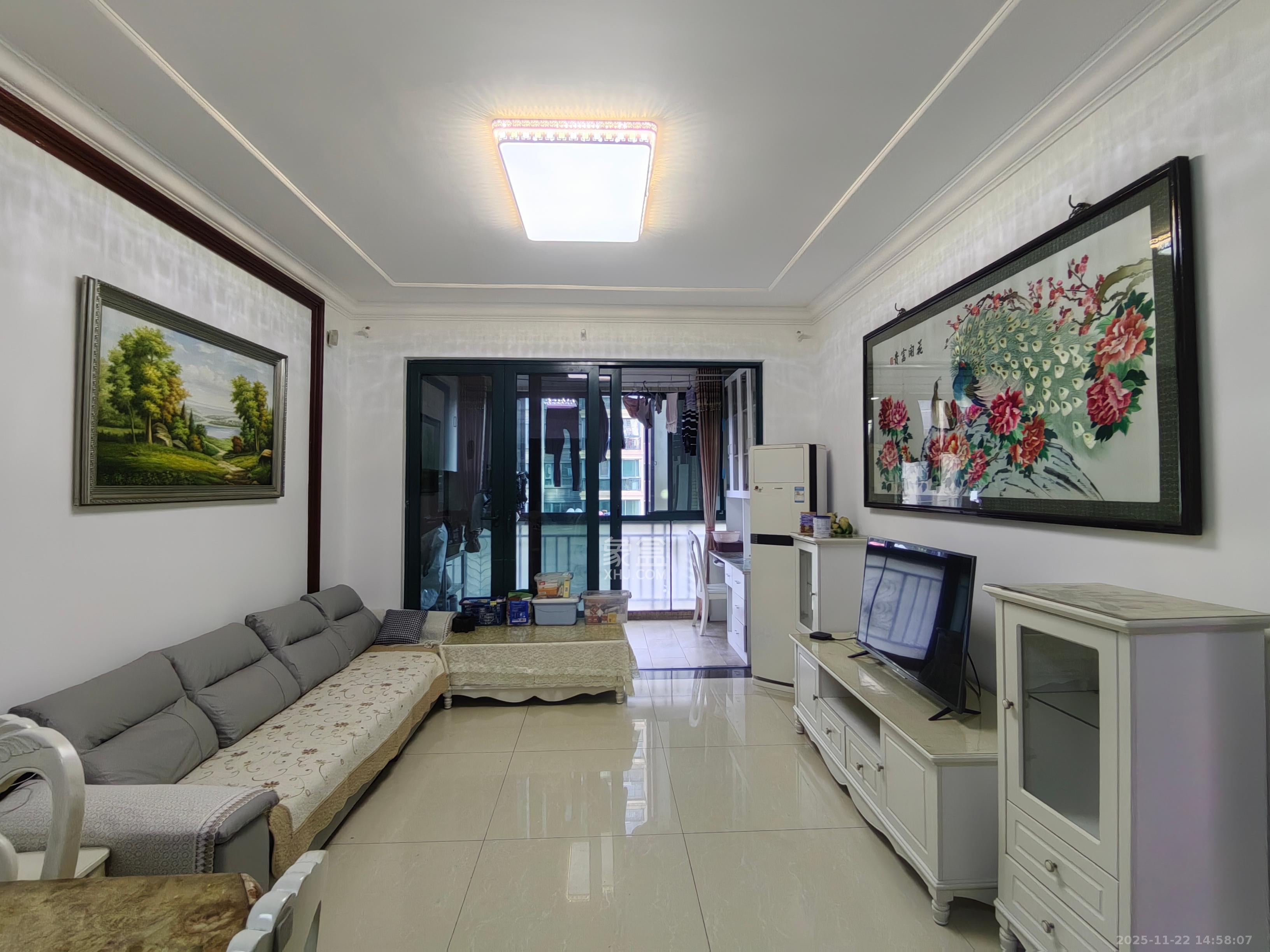 恒大城  2室2厅1卫    2000.0元/月