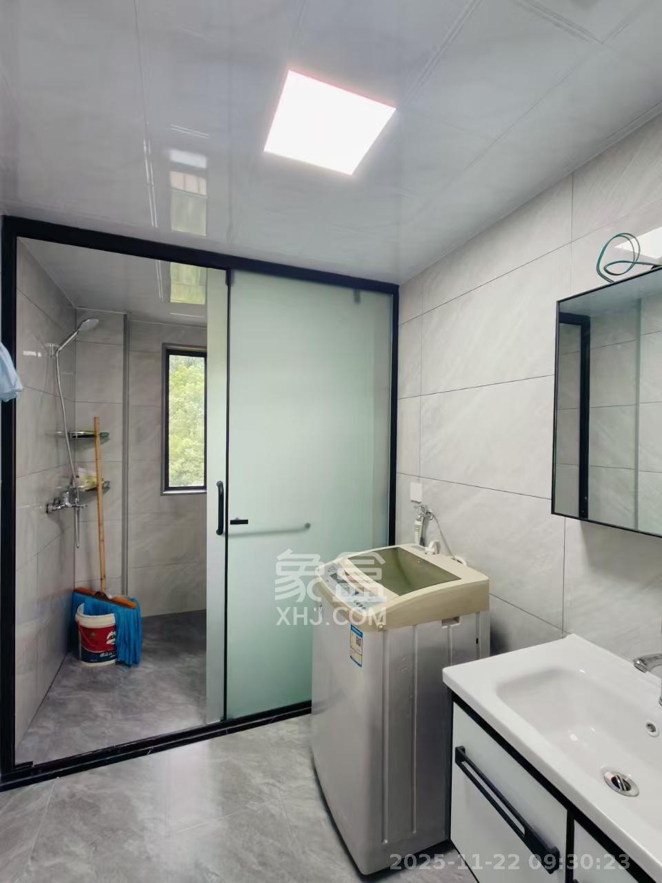 通号岭绣苑  4室2厅2卫    2800.0元/月室内图