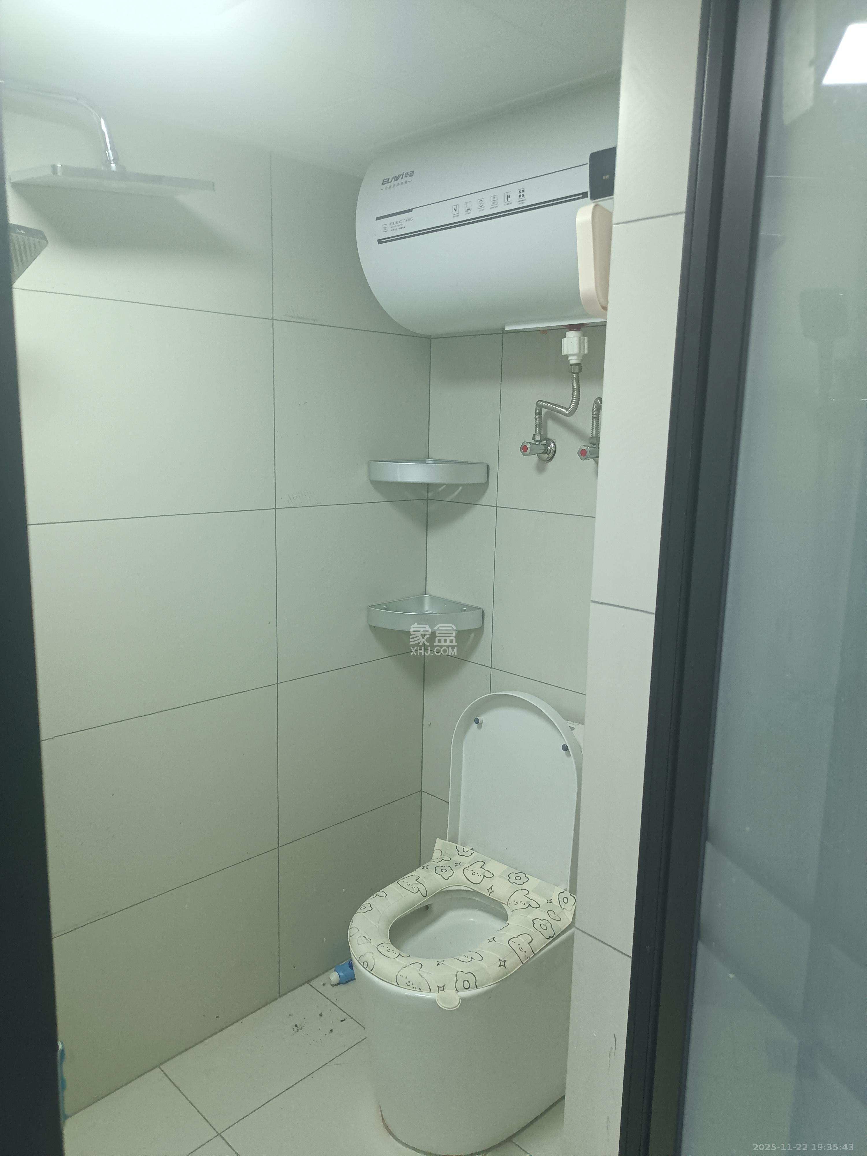 珠江花城好世界  1室1厅1卫    1700.0元/月室内图