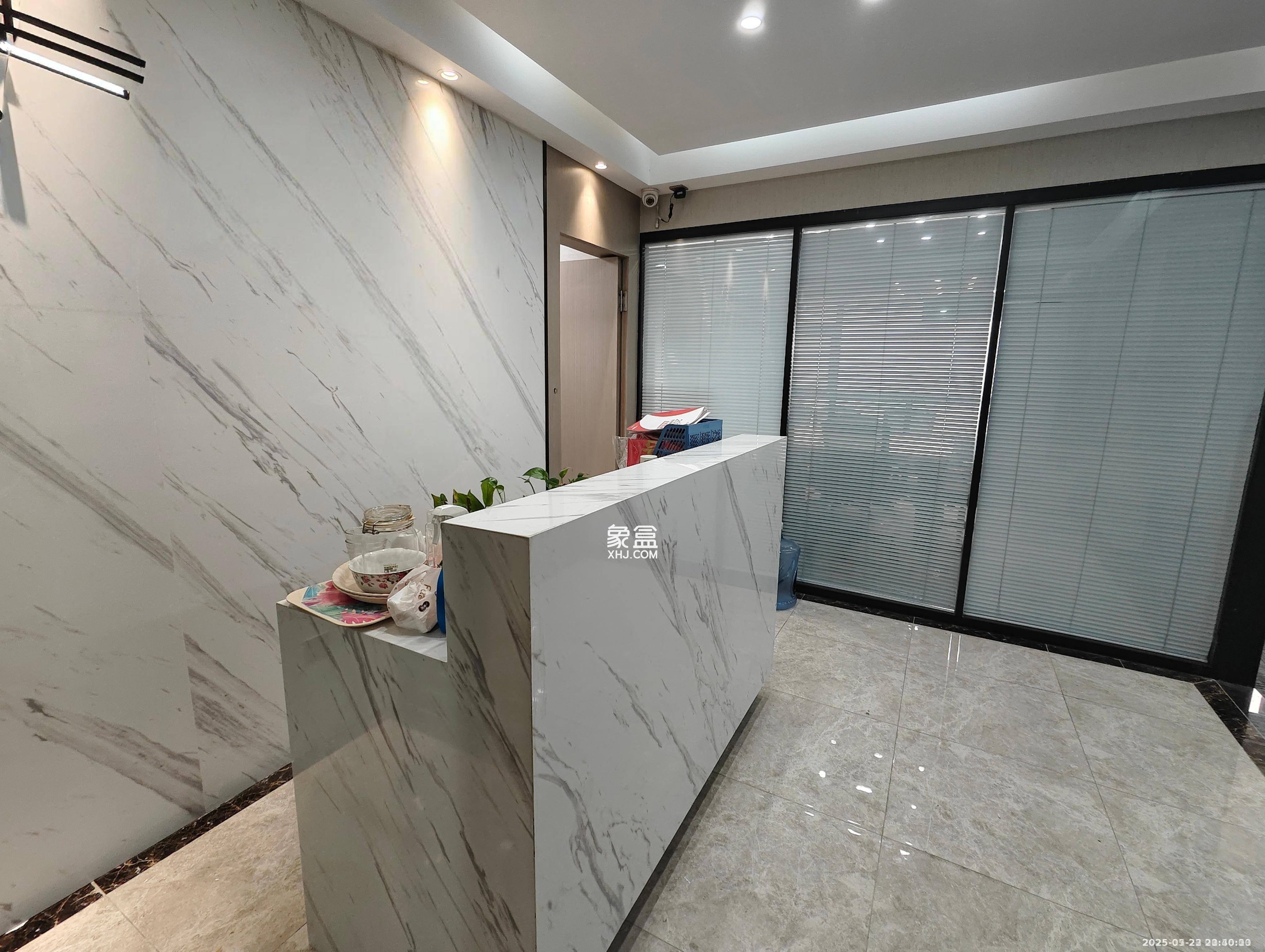 湘域中央  5室1厅1卫    4800.0元/月室内图