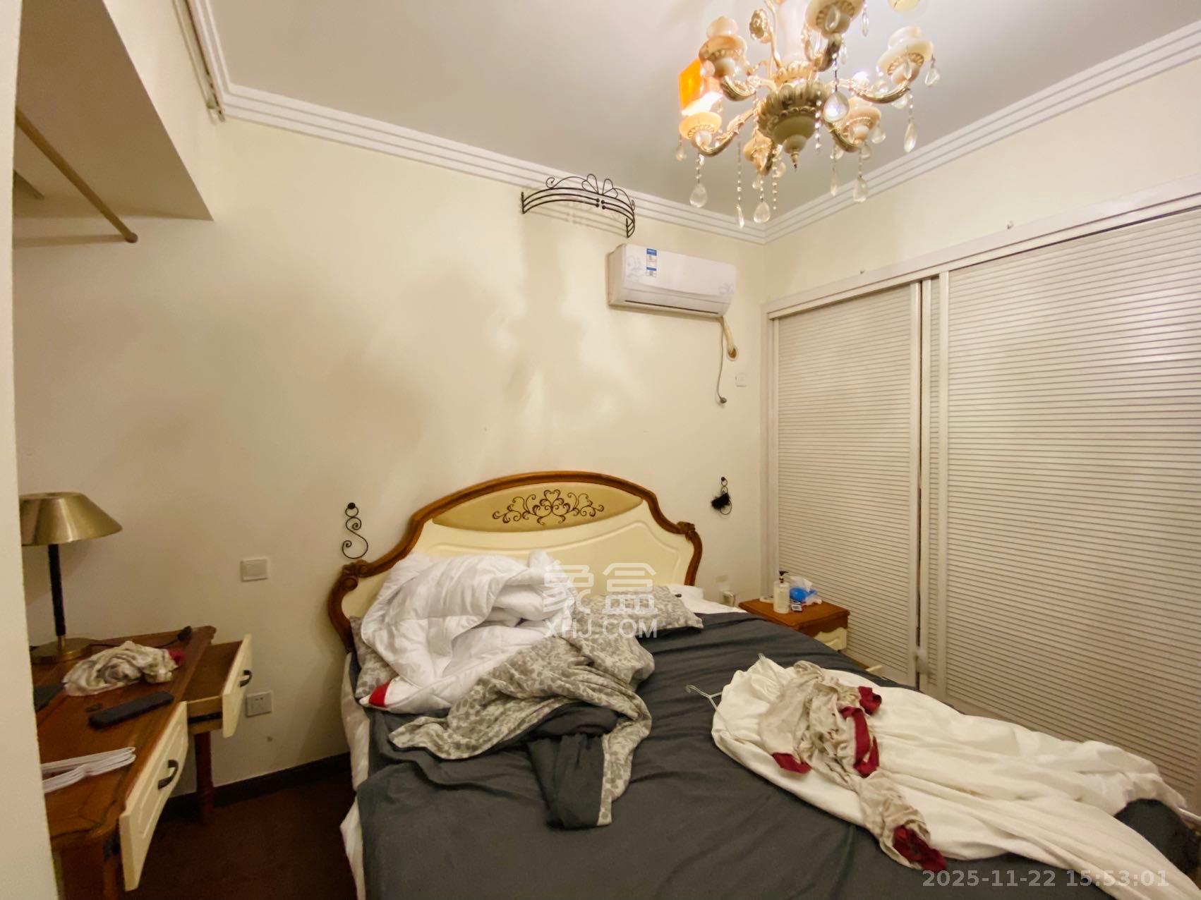 西子一间  1室1厅1卫    1500.0元/月室内图