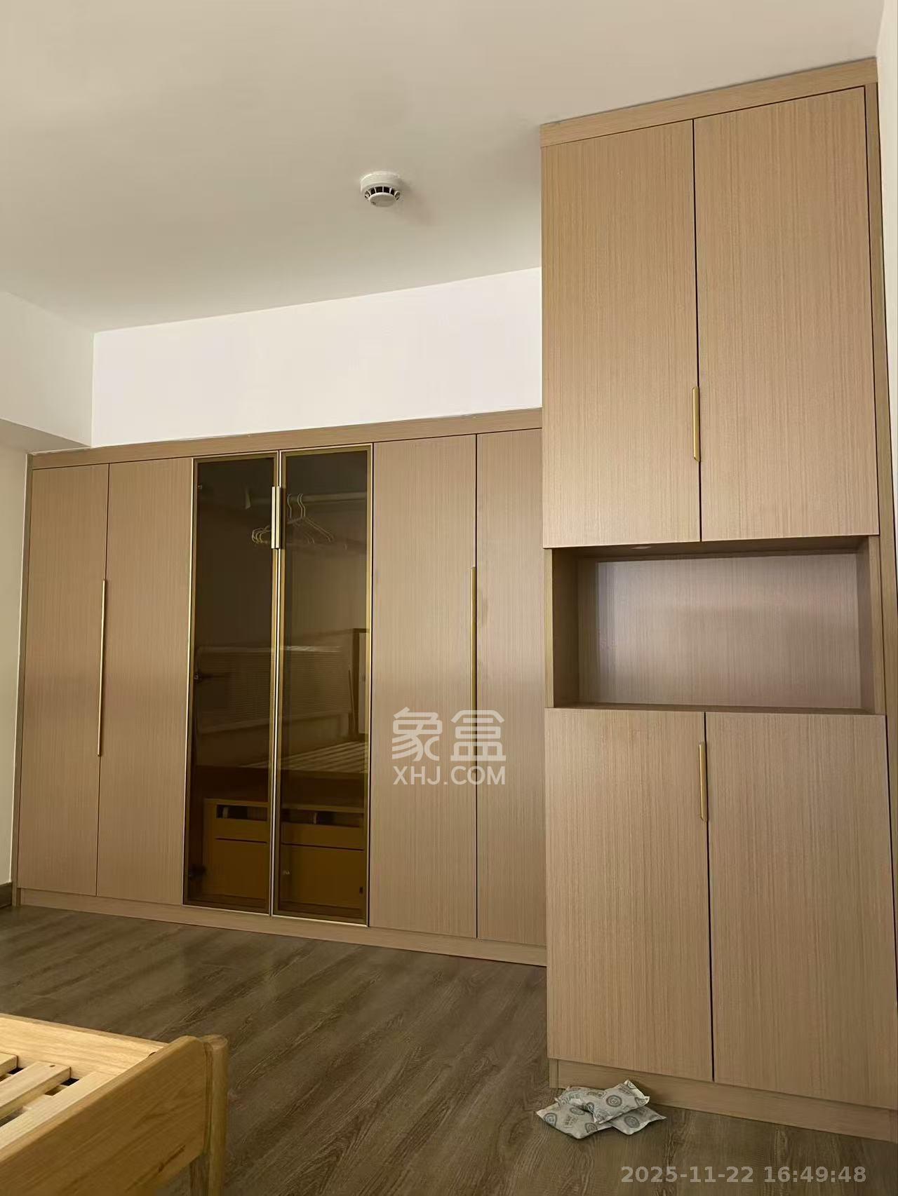 卓越浅水湾  1室0厅0卫    2000.0元/月室内图