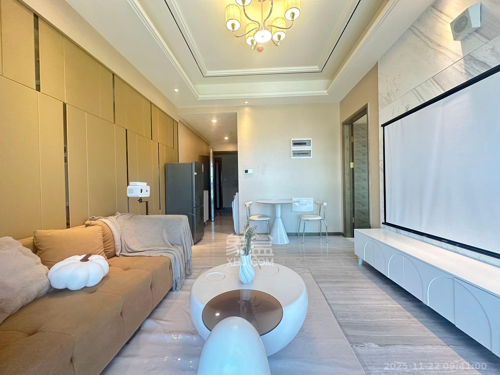 恒大誉府(融誉商业中心) 1室1厅1卫 2500.0元/月 恒大誉府(融誉商业中心) 1室1厅1卫 2500.0元/月室内图