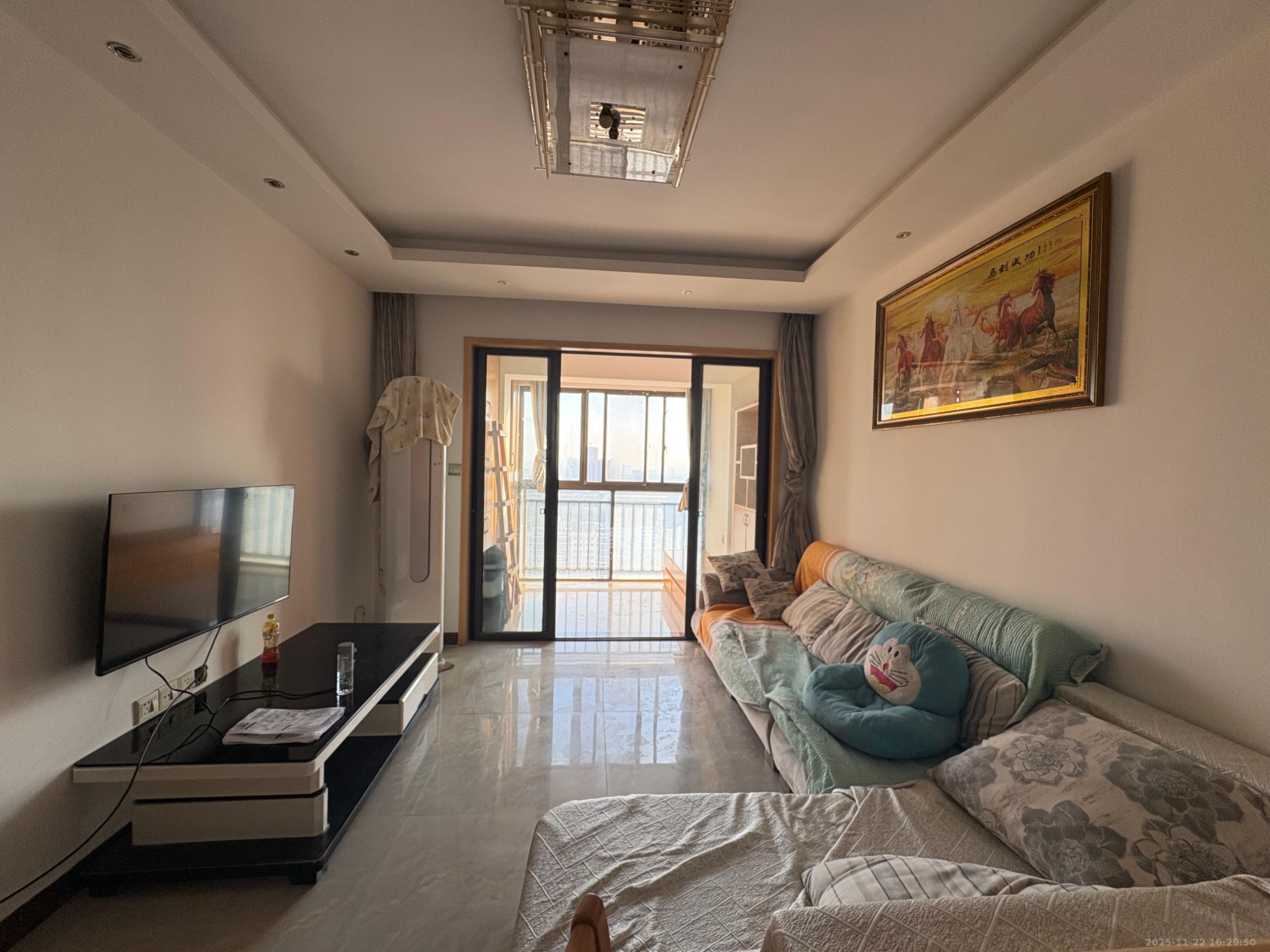 旭辉华庭 1室2厅1卫 1500.0元/月 旭辉华庭 1室2厅1卫 1500.0元/月室内图