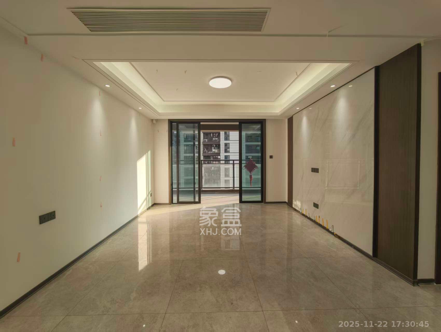 荣盛锦绣学府  3室2厅2卫    2200.0元/月室内图1