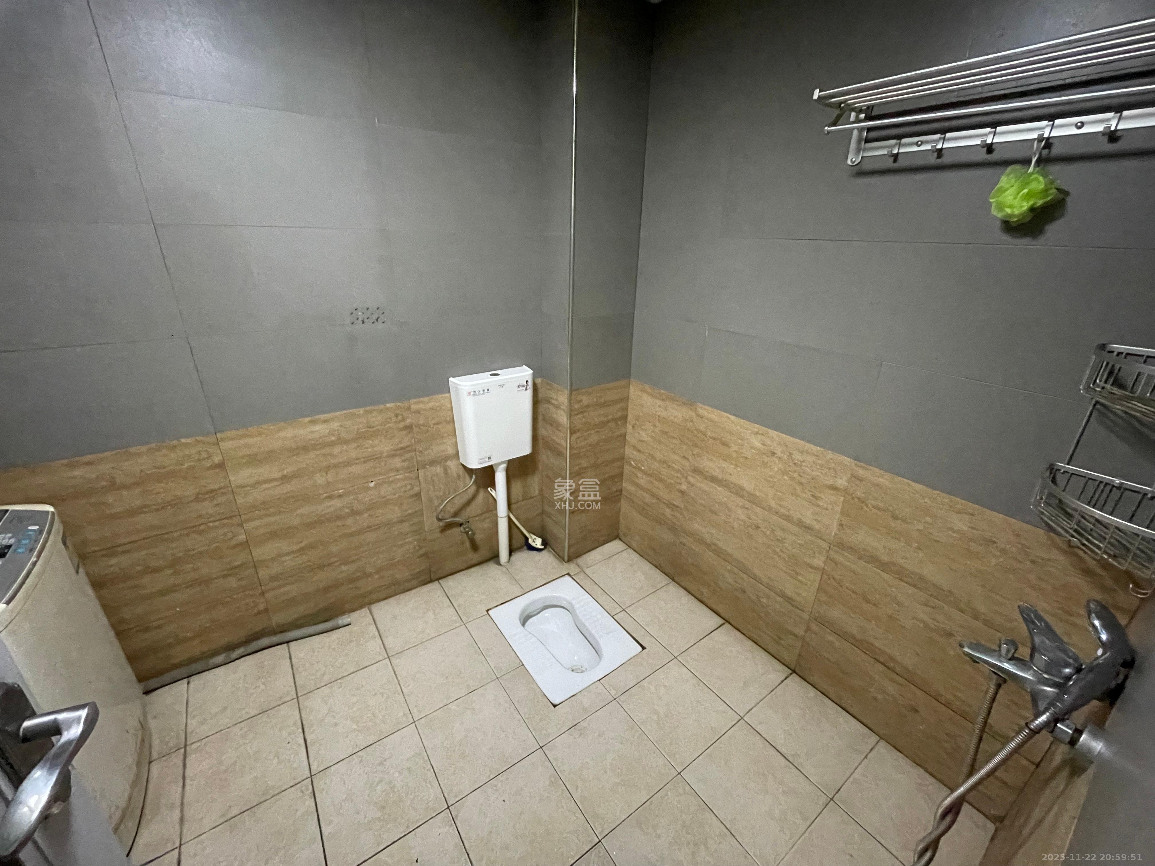 中城丽景香山园 3室2厅2卫 3900.0元/月 中城丽景香山园 3室2厅2卫 3900.0元/月室内图