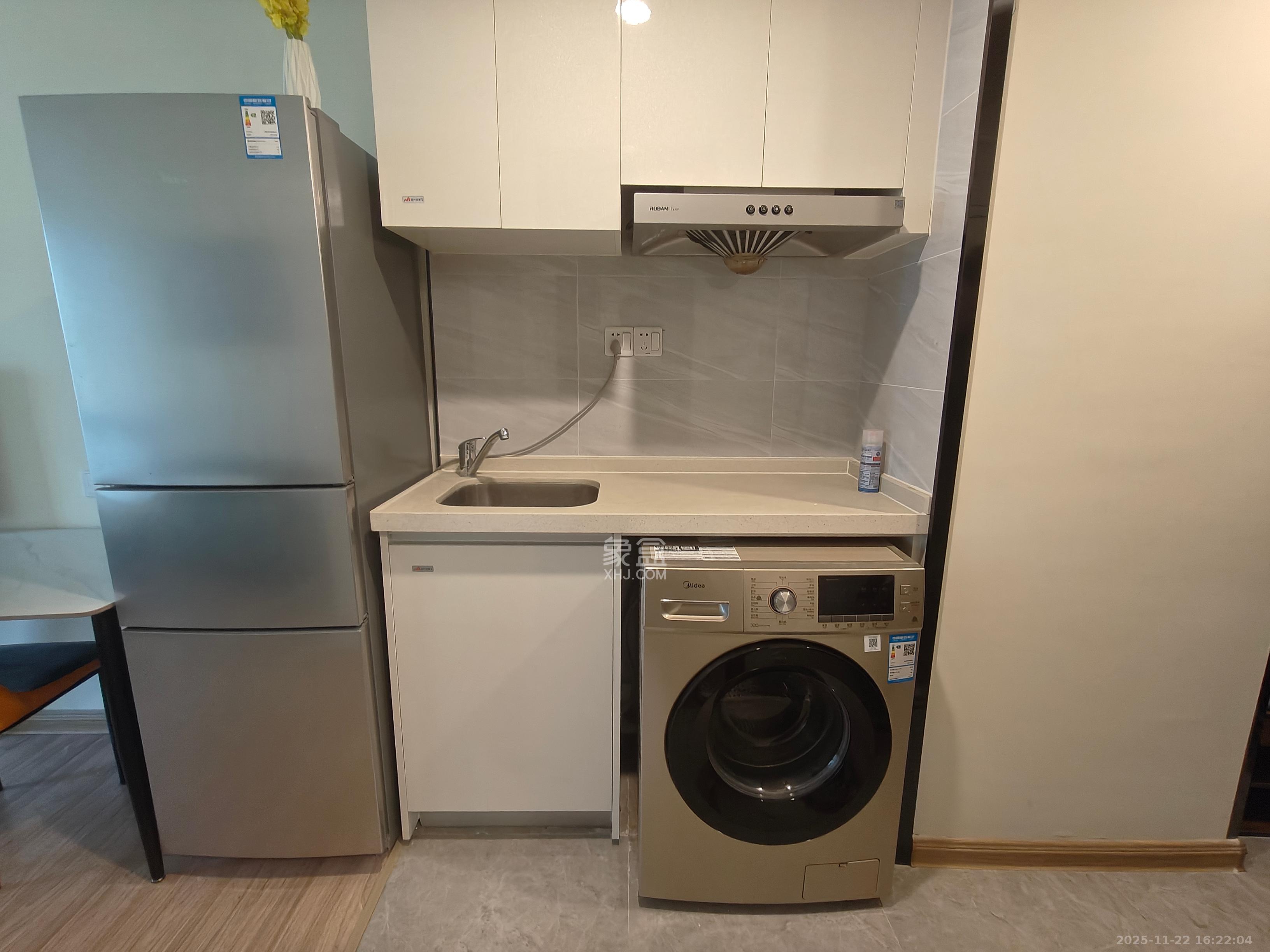 碧桂园印象  1室1厅1卫    1500.0元/月室内图