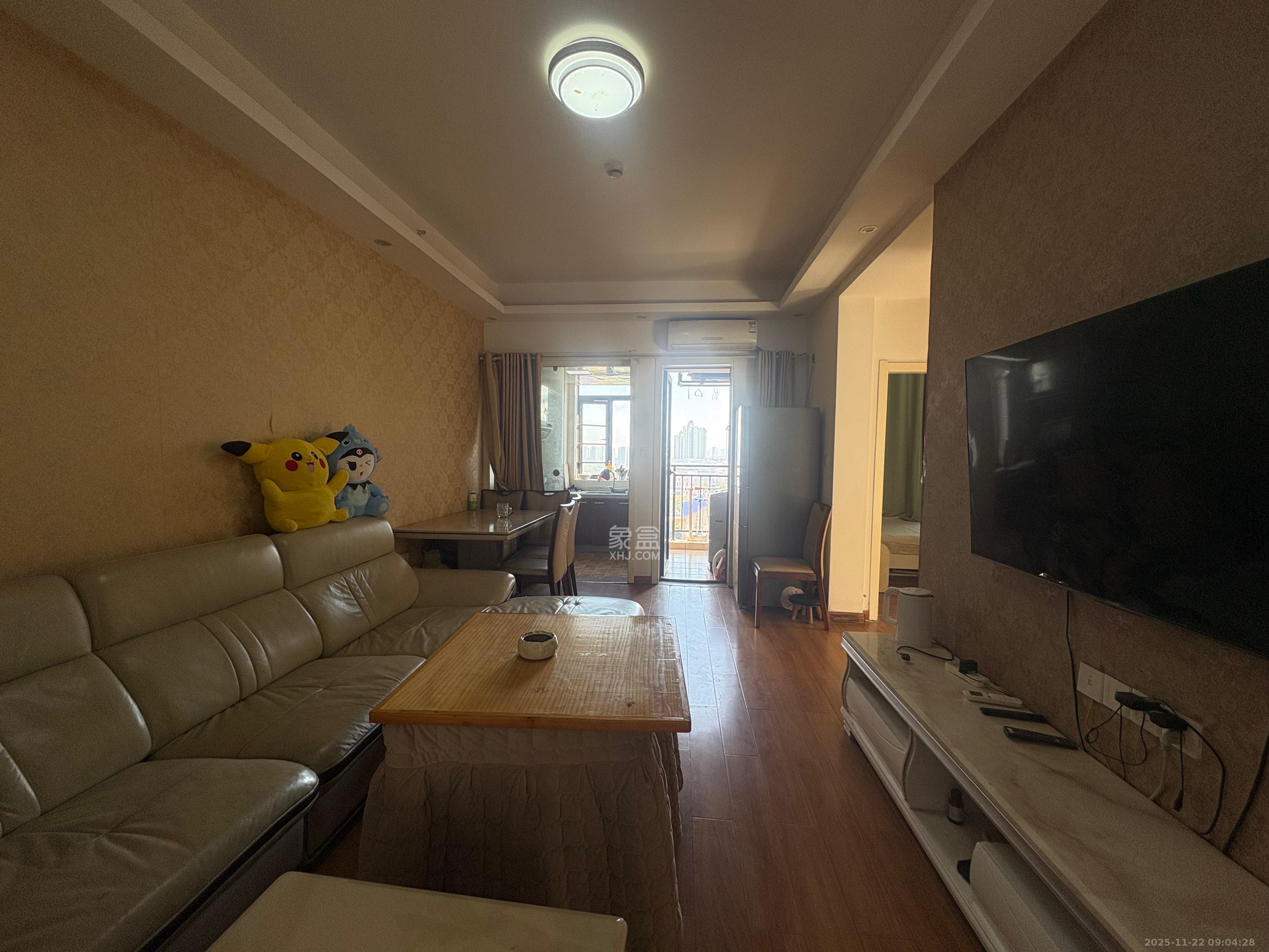 水岸世景  1室1厅1卫    1600.0元/月室内图