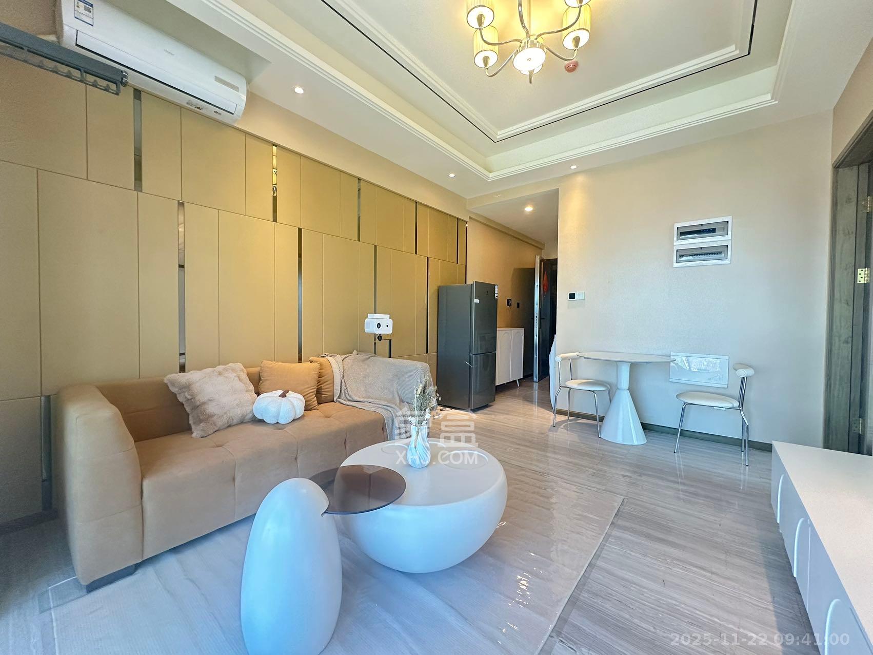 恒大誉府(融誉商业中心) 1室1厅1卫 2500.0元/月 恒大誉府(融誉商业中心) 1室1厅1卫 2500.0元/月室内图