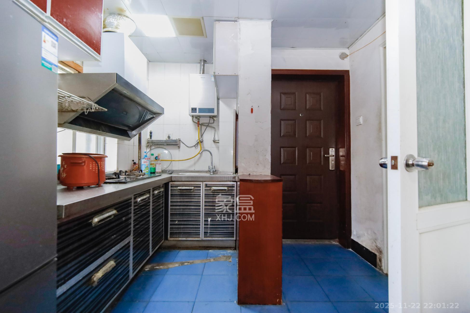 星语林名园  1室1厅1卫    24.0万厨房