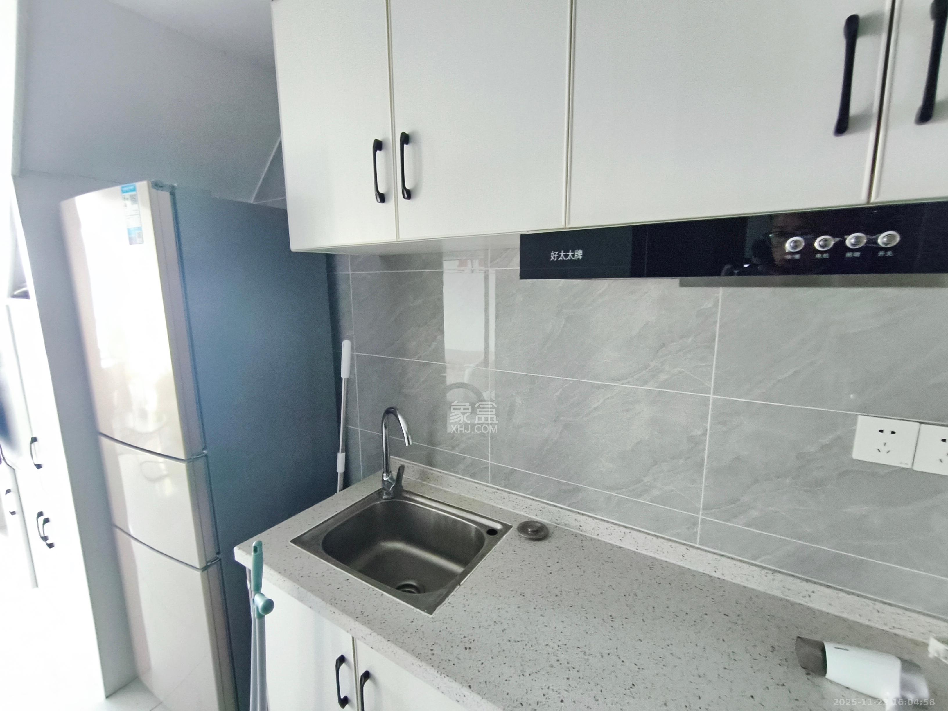 长房时代小镇 1室1厅1卫 2000.0元/月 长房时代小镇 1室1厅1卫 2000.0元/月室内图