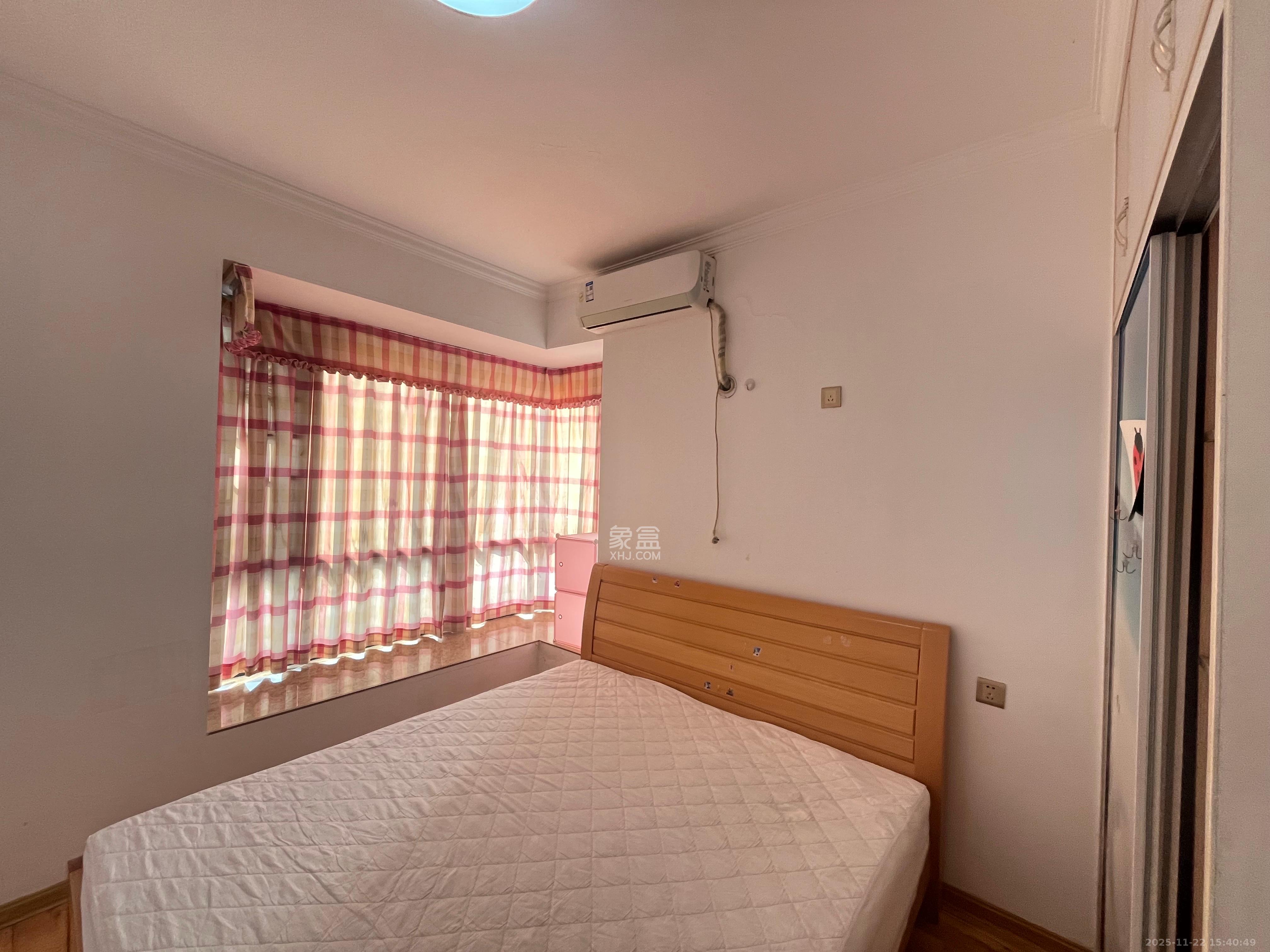 麓谷公馆(涉外国际公馆) 3室2厅1卫 2200.0元/月 麓谷公馆(涉外国际公馆) 3室2厅1卫 2200.0元/月室内图