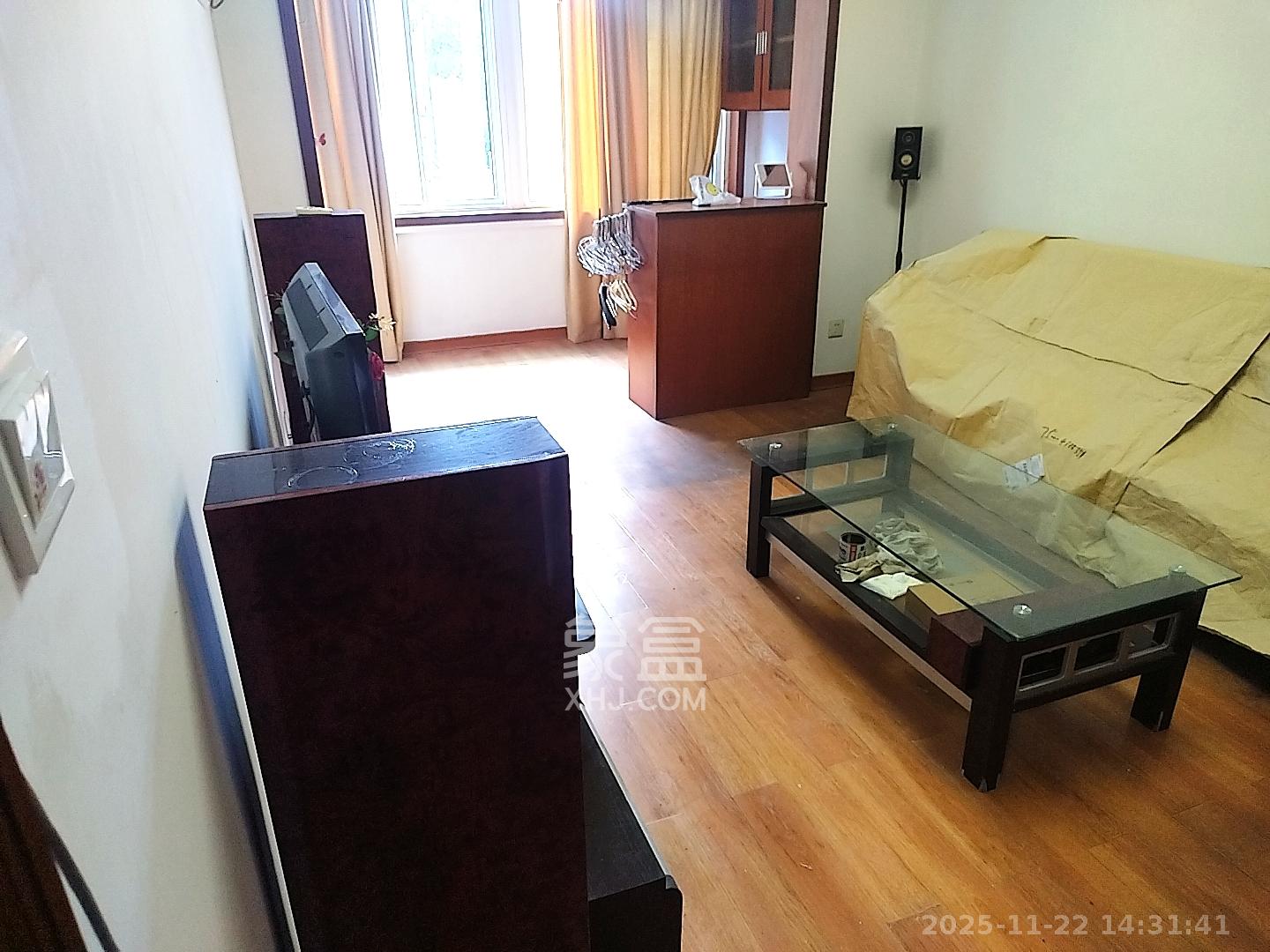 建湘新村 2室2厅1卫 1300.0元/月 建湘新村 2室2厅1卫 1300.0元/月室内图