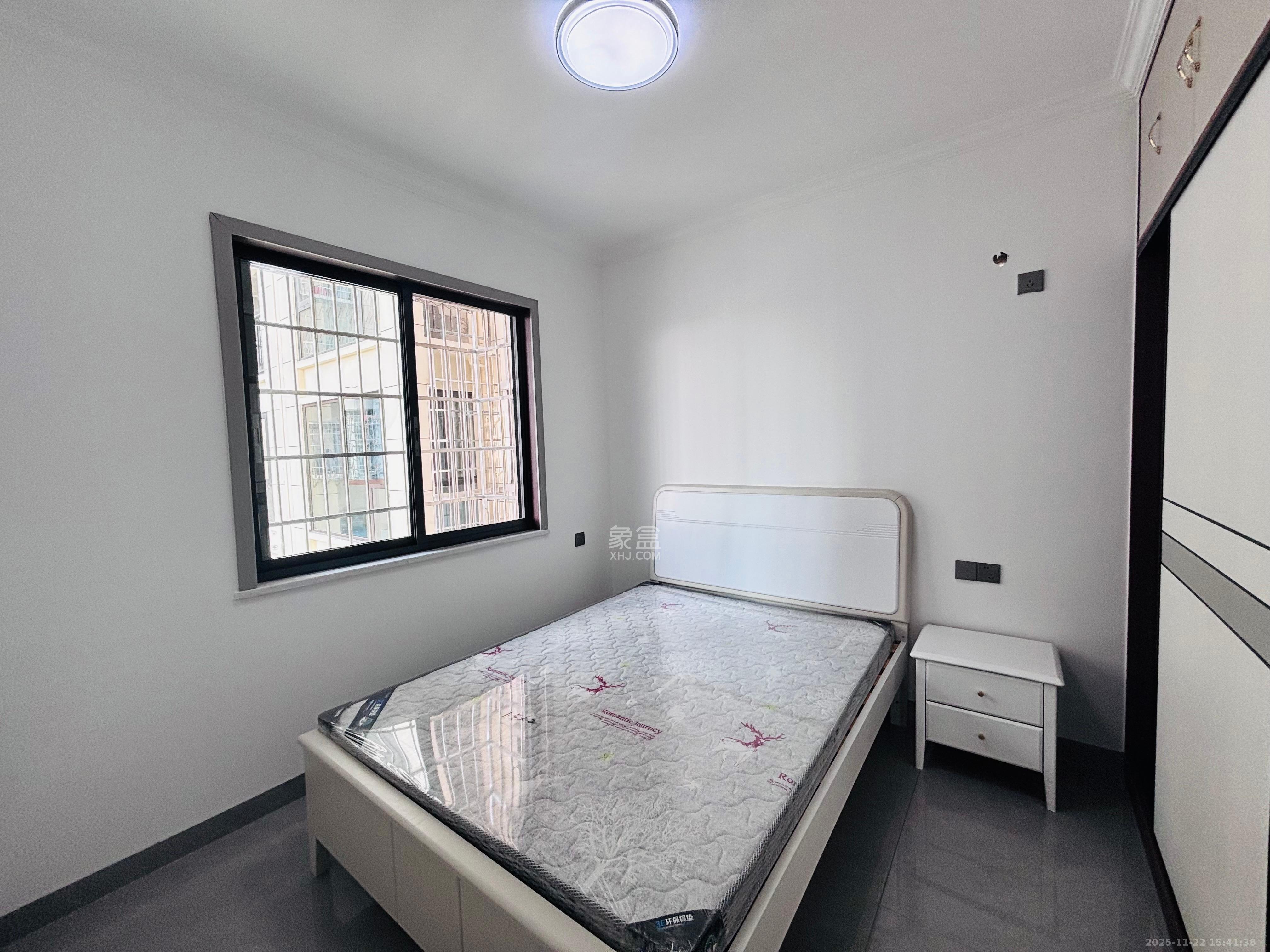 和景家园二期  2室2厅1卫    1880.0元/月室内图