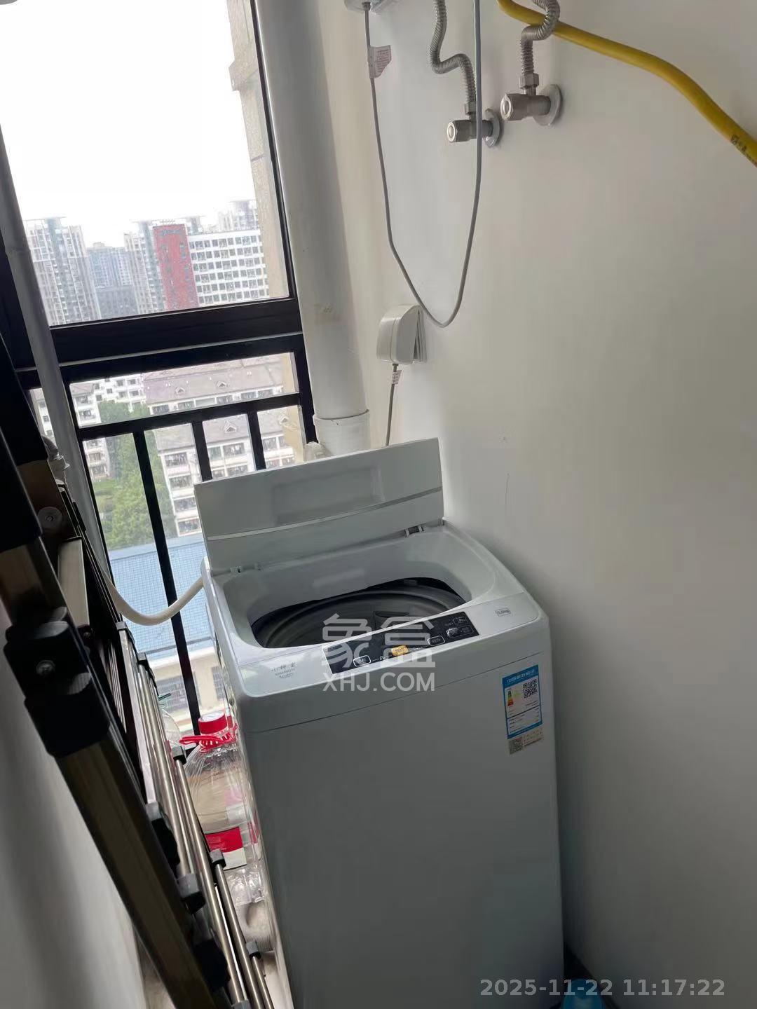 中建信和城  1室1厅1卫    2000.0元/月