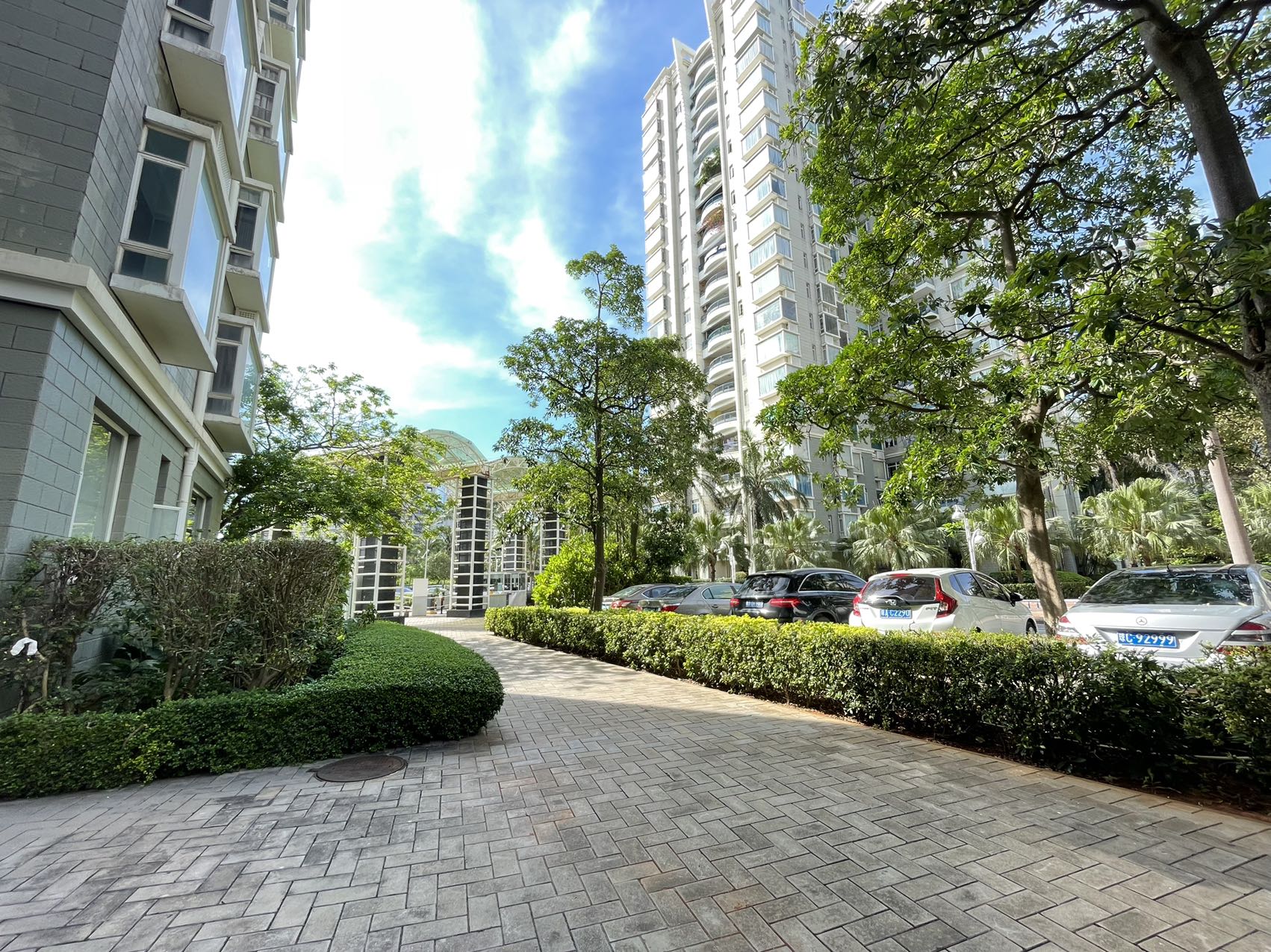 紫荆花园一期  4室2厅2卫    5000.0元/月室内图1