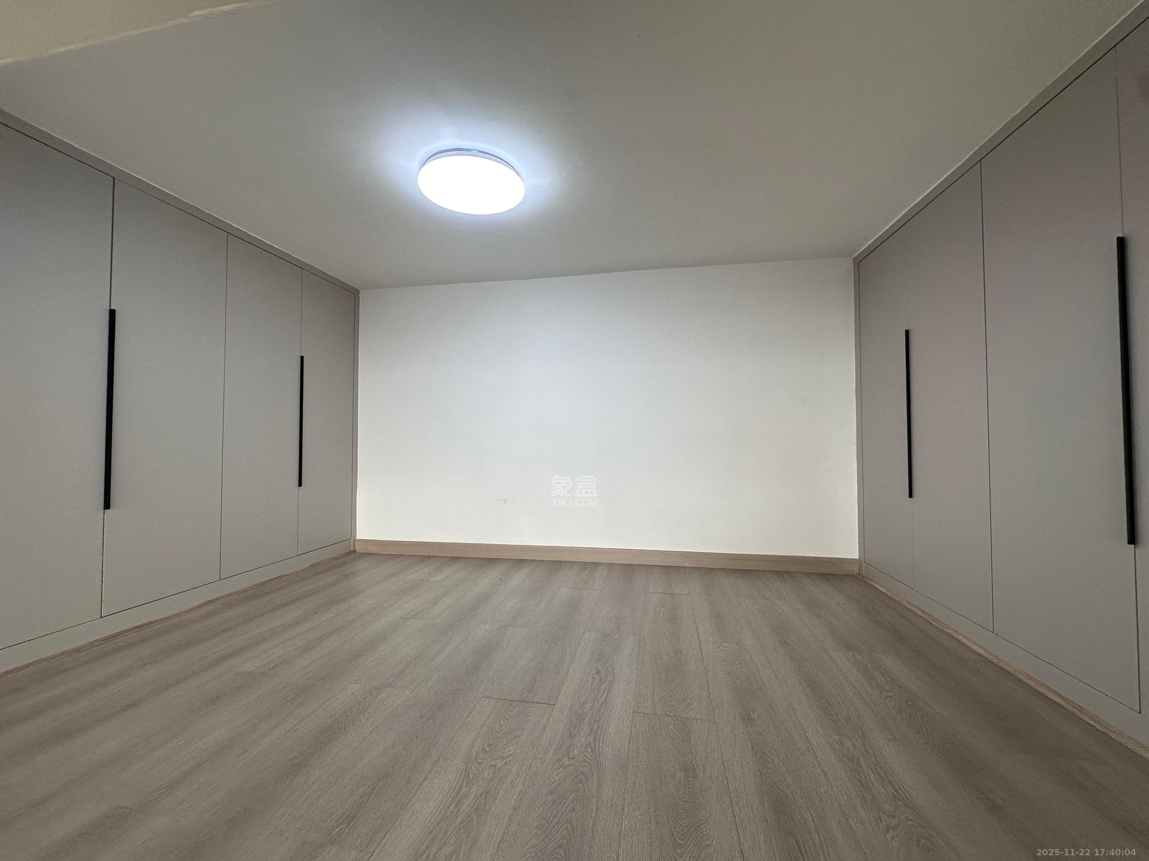 藏珑湖上公馆 1室1厅1卫 2800.0元/月 藏珑湖上公馆 1室1厅1卫 2800.0元/月室内图