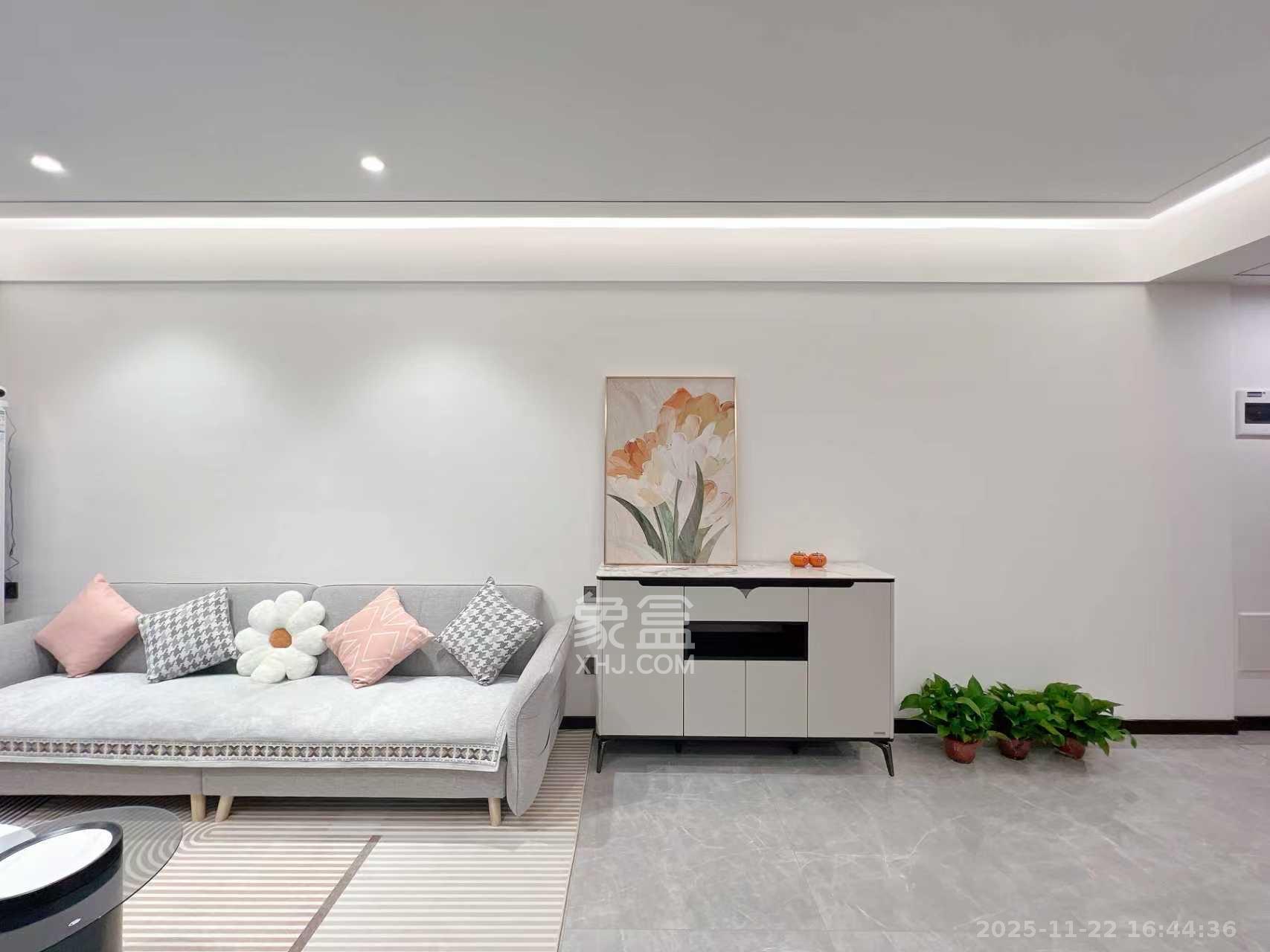 卓越中寰 1室0厅0卫 4500.0元/月 卓越中寰 1室0厅0卫 4500.0元/月室内图