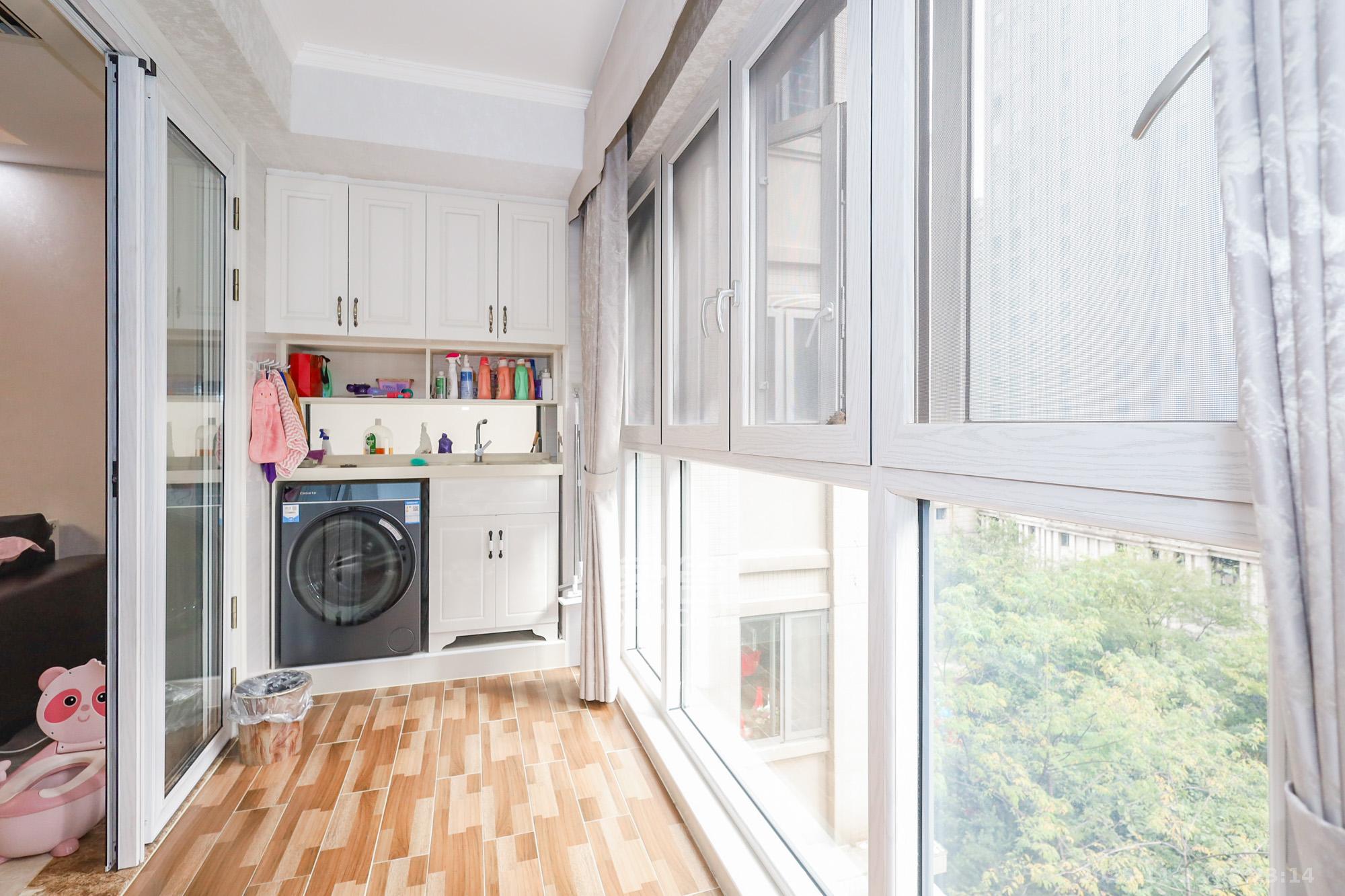 八方小区B区 1室0厅0卫 450.0万 八方小区B区 1室0厅0卫 450.0万阳台