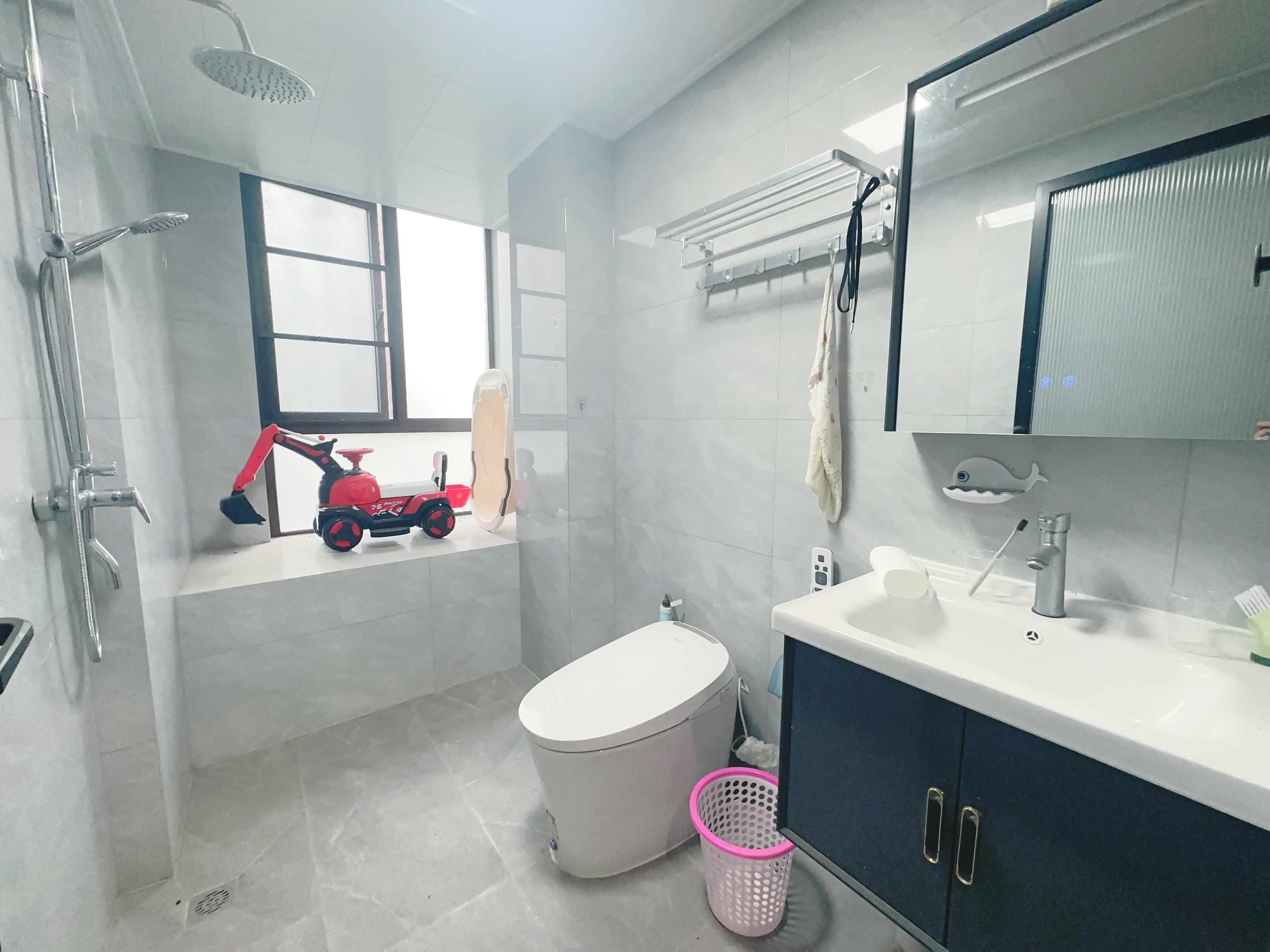 东宸江山里 4室2厅2卫 3000.0元/月 东宸江山里 4室2厅2卫 3000.0元/月室内图