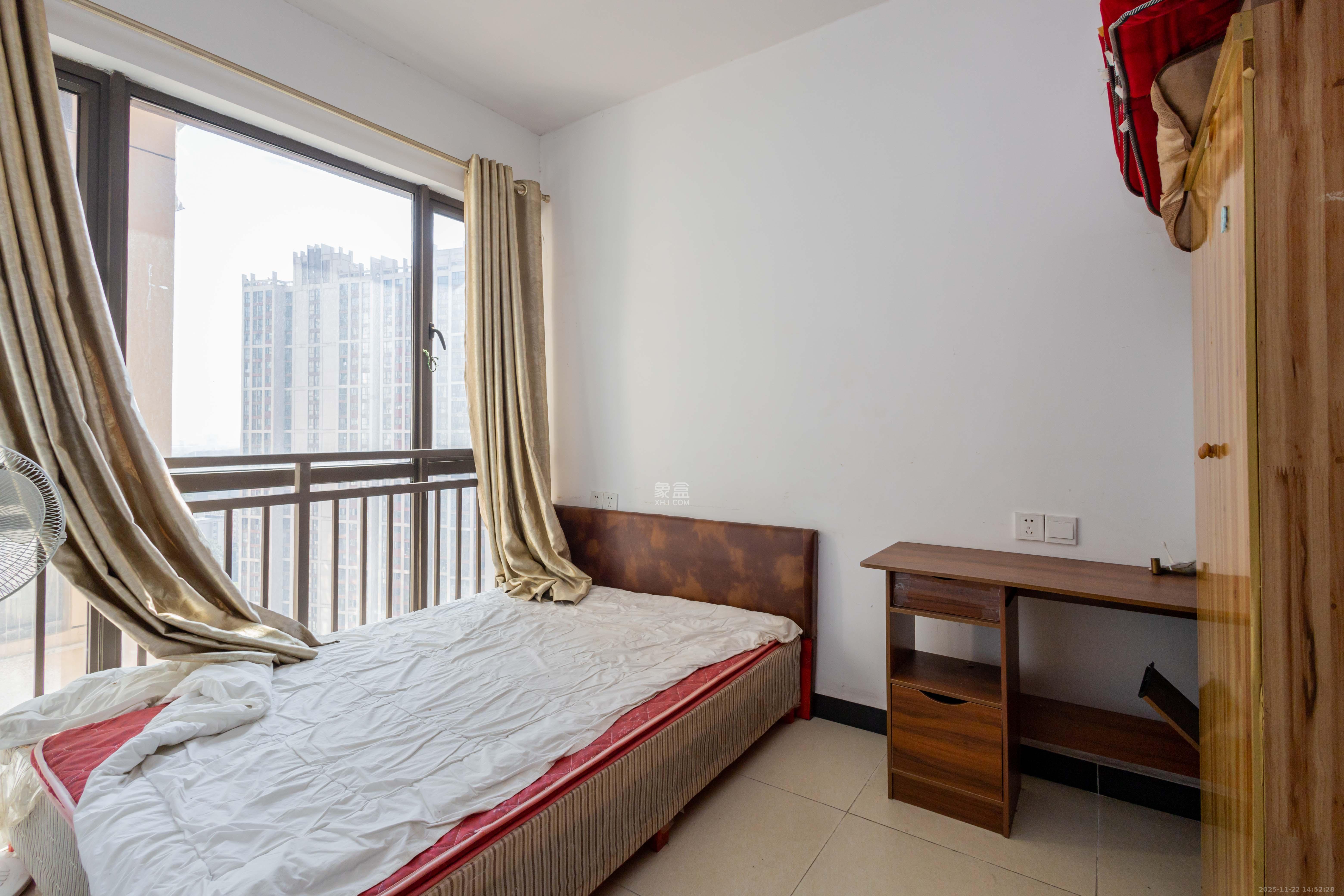 旭辉华庭 1室2厅1卫 62.0万 旭辉华庭 1室2厅1卫 62.0万卧室