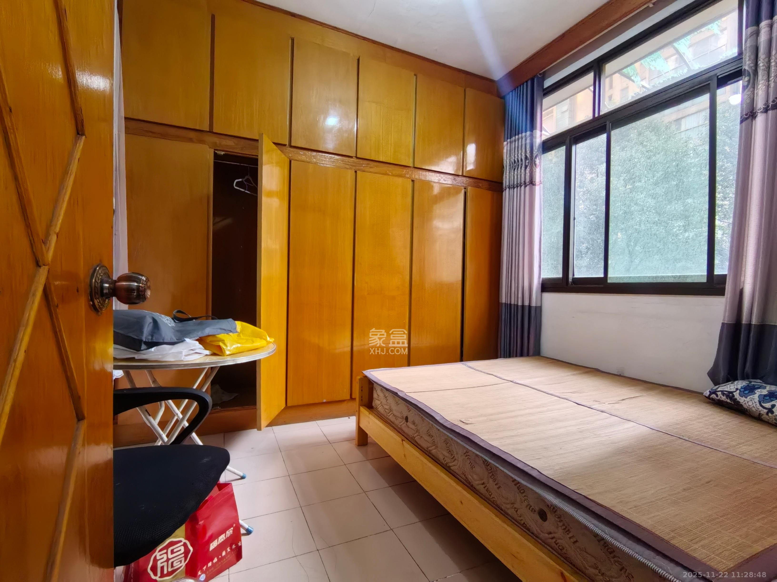 伍家岭电信局 3室1厅1卫 1500.0元/月 伍家岭电信局 3室1厅1卫 1500.0元/月室内图