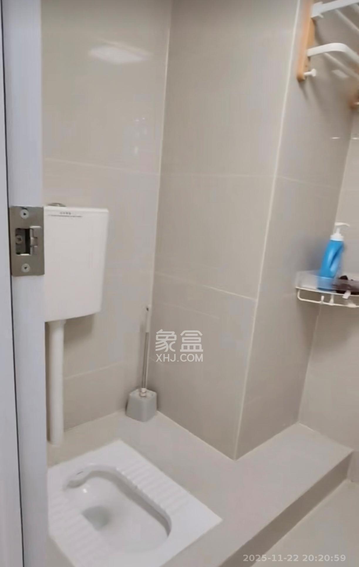 新城悦隽公园 2室2厅1卫 1800.0元/月 新城悦隽公园 2室2厅1卫 1800.0元/月室内图