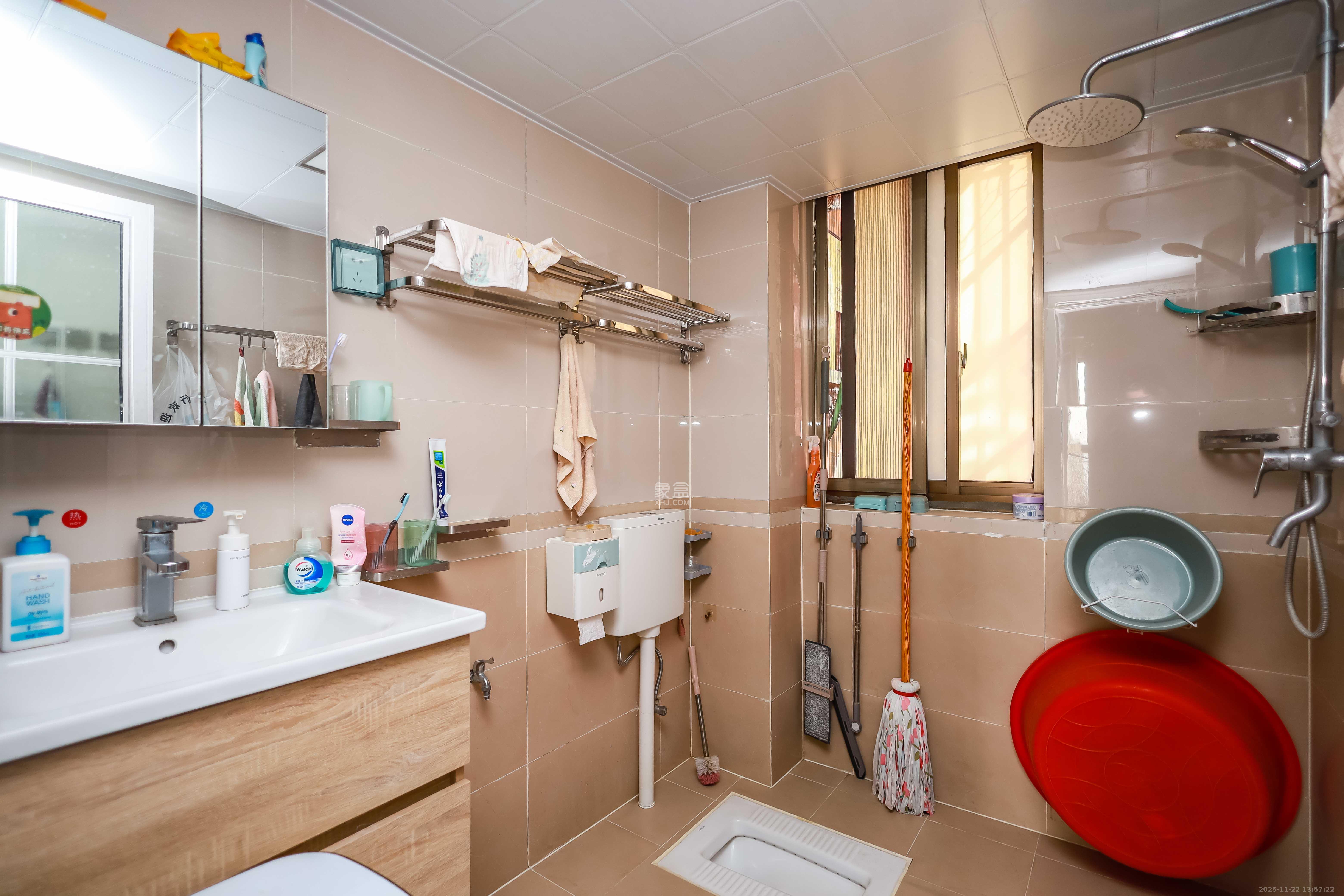 丽都桃源（金峰北院二期）  2室1厅1卫    72.0万卫生间