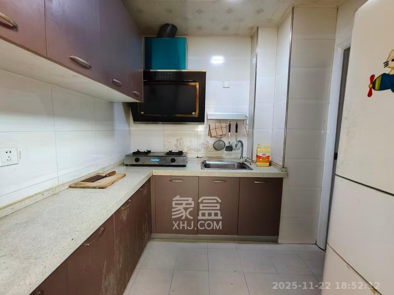 凯通国际城(凯通朝庭) 2室1厅1卫 2200.0元/月 凯通国际城(凯通朝庭) 2室1厅1卫 2200.0元/月室内图