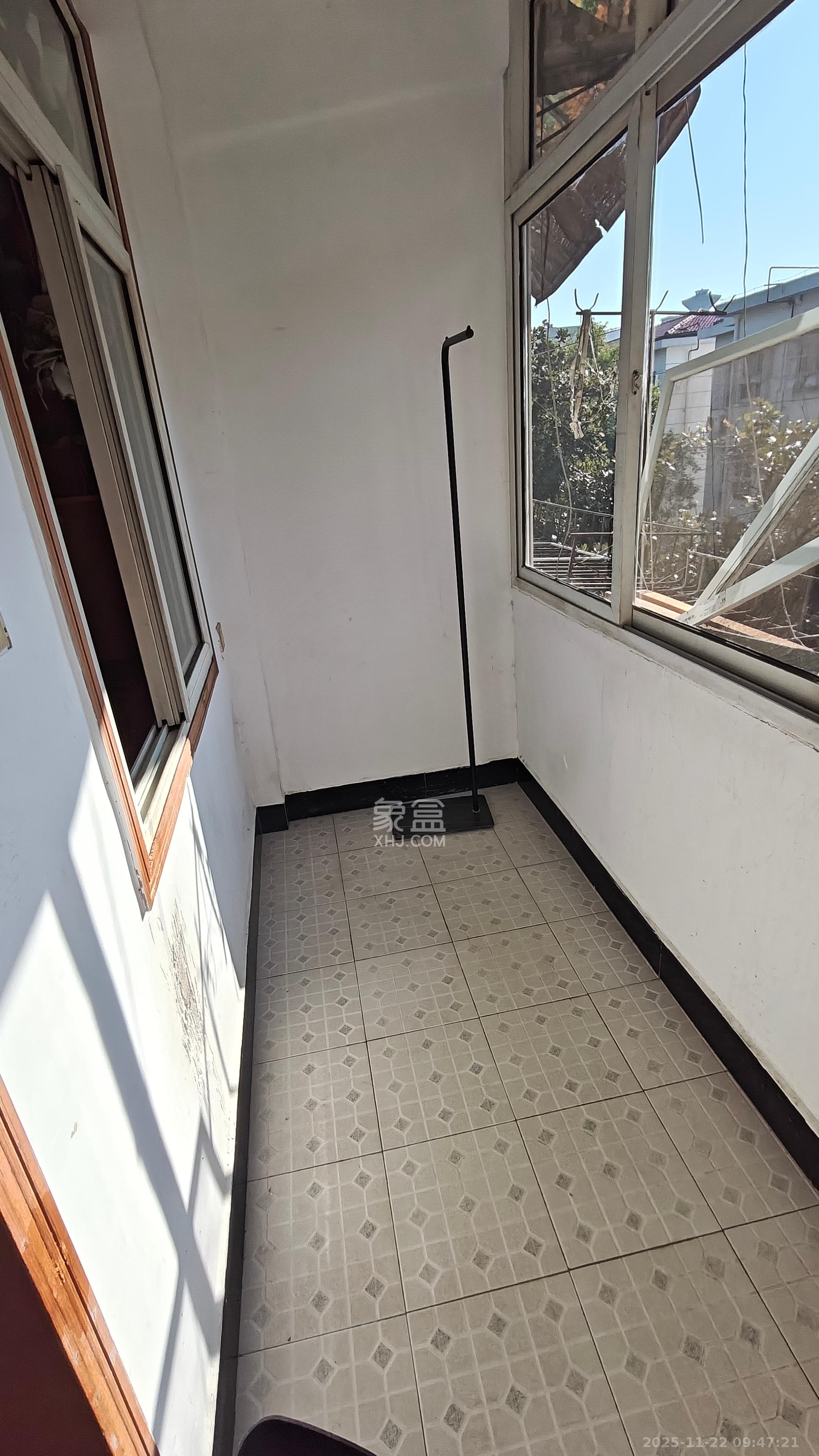 桂花路锻压小区  2室1厅1卫    1500.0元/月室内图