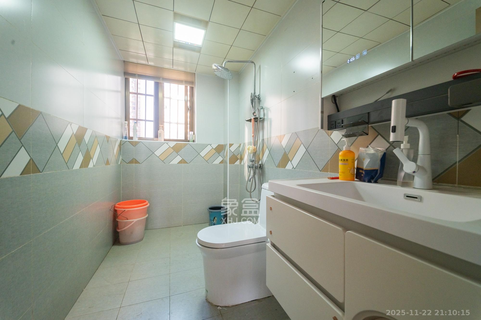 家和院 5室2厅2卫 110.0万 家和院 5室2厅2卫 110.0万卫生间