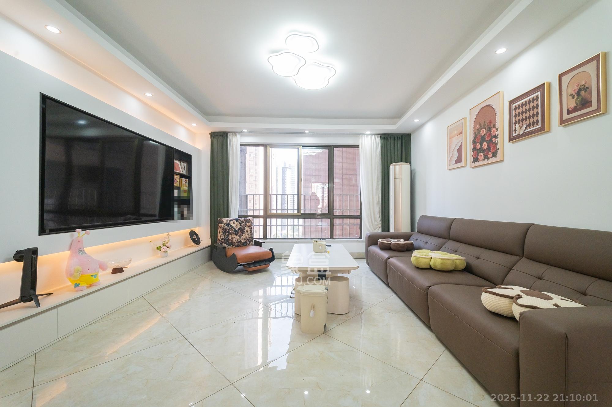 家和院 5室2厅2卫 110.0万 家和院 5室2厅2卫 110.0万客厅