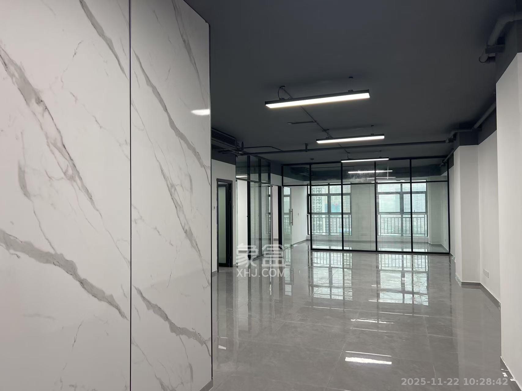 和悦城(蟠龙景苑) 1室1厅1卫 5600.0元/月 和悦城(蟠龙景苑) 1室1厅1卫 5600.0元/月室内图