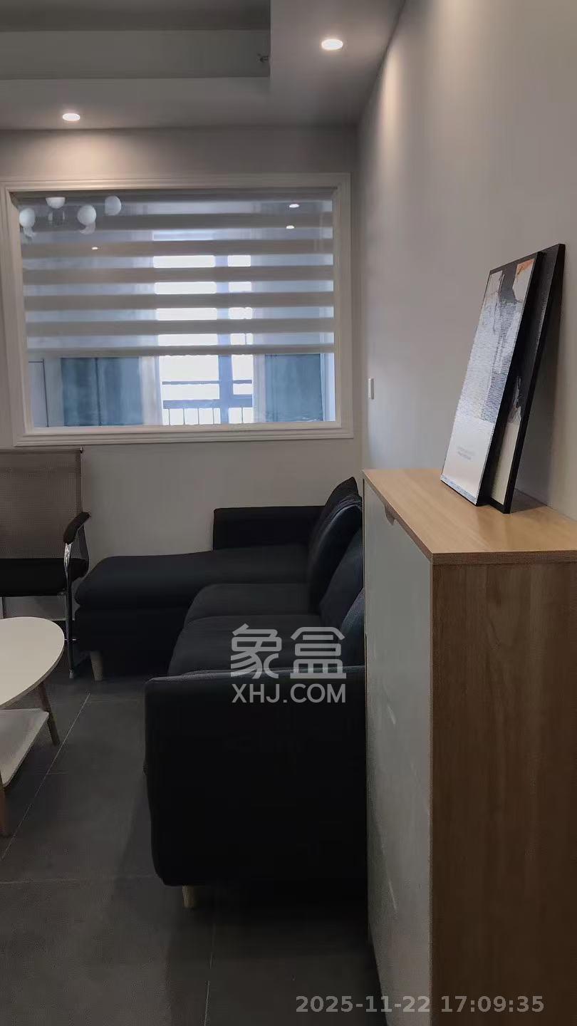 欧亚达国际广场  2室1厅1卫    2100.0元/月