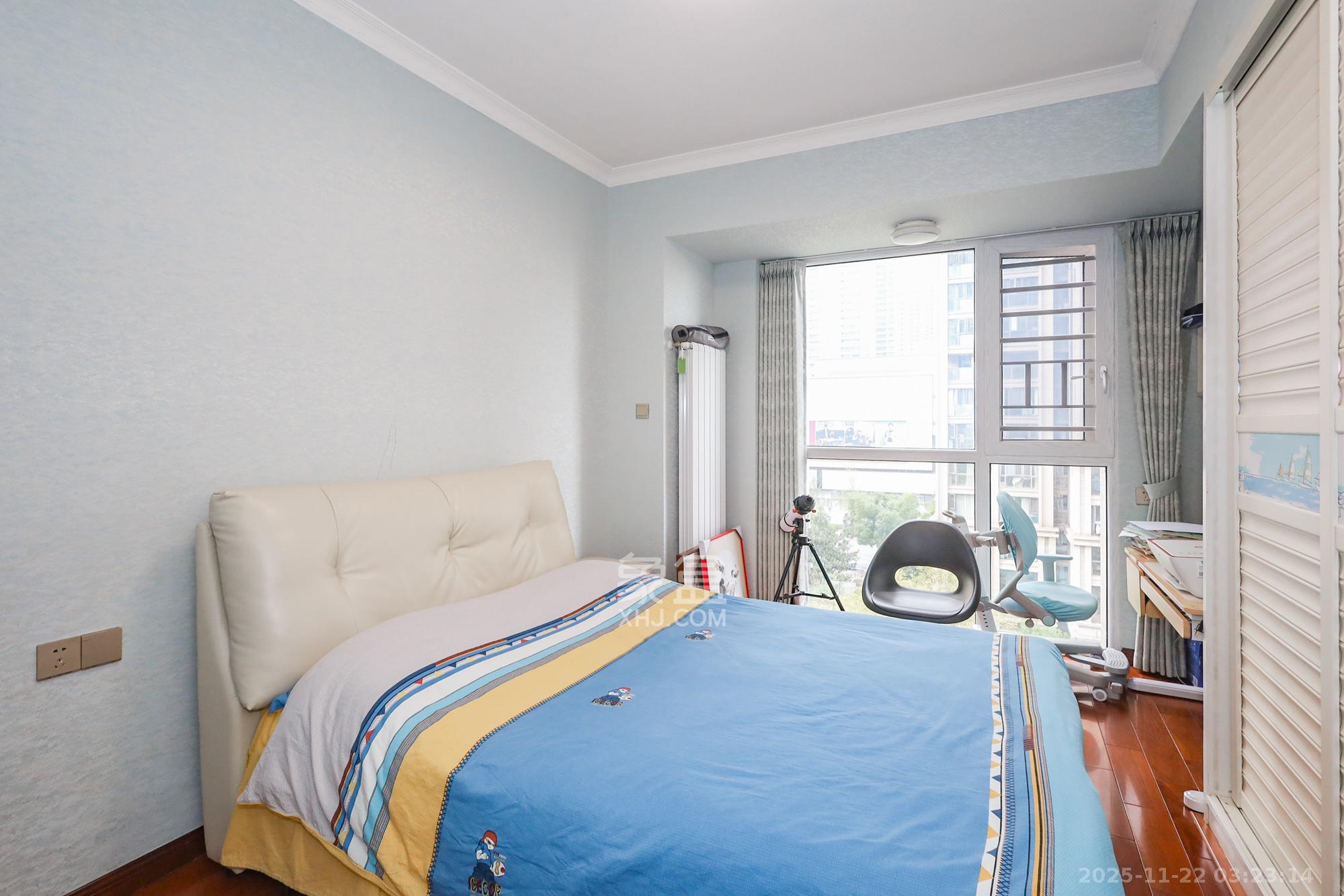 八方小区B区 1室0厅0卫 450.0万 八方小区B区 1室0厅0卫 450.0万卧室