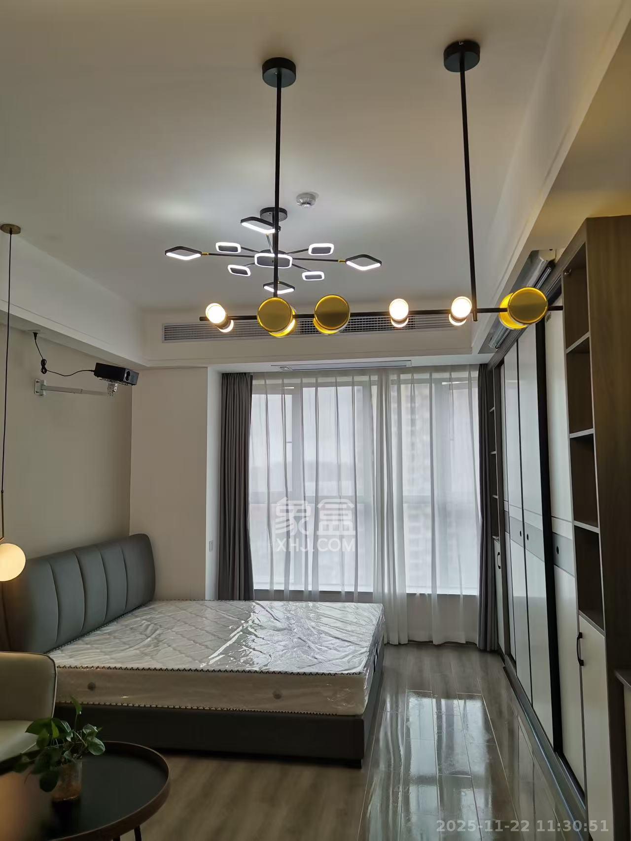 中南国际眼镜城(中伟商业中心) 1室1厅1卫 1400.0元/月 中南国际眼镜城(中伟商业中心) 1室1厅1卫 1400.0元/月室内图