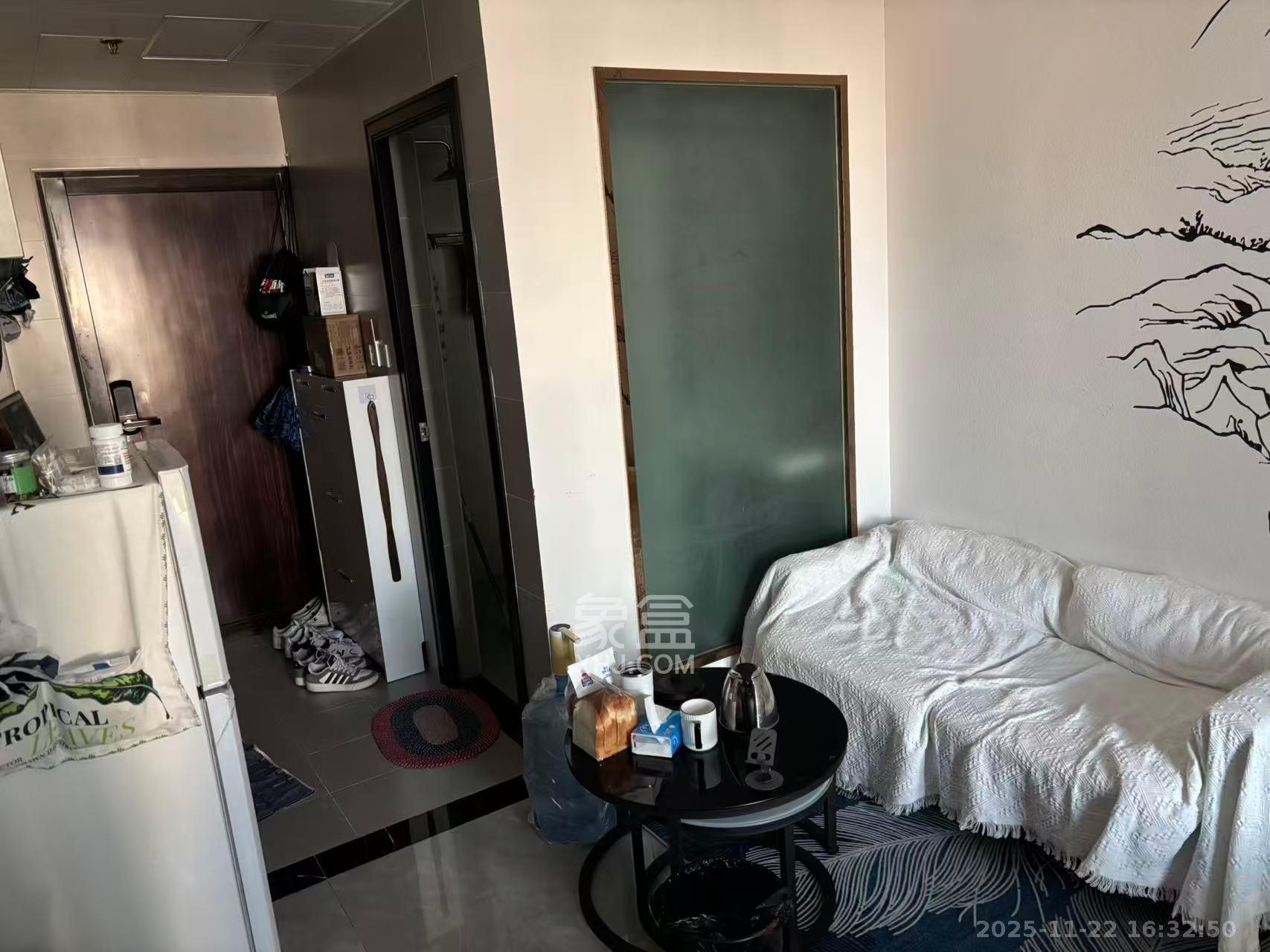 东盈商业广场(华泉城市广场) 1室1厅1卫 1700.0元/月 东盈商业广场(华泉城市广场) 1室1厅1卫 1700.0元/月室内图