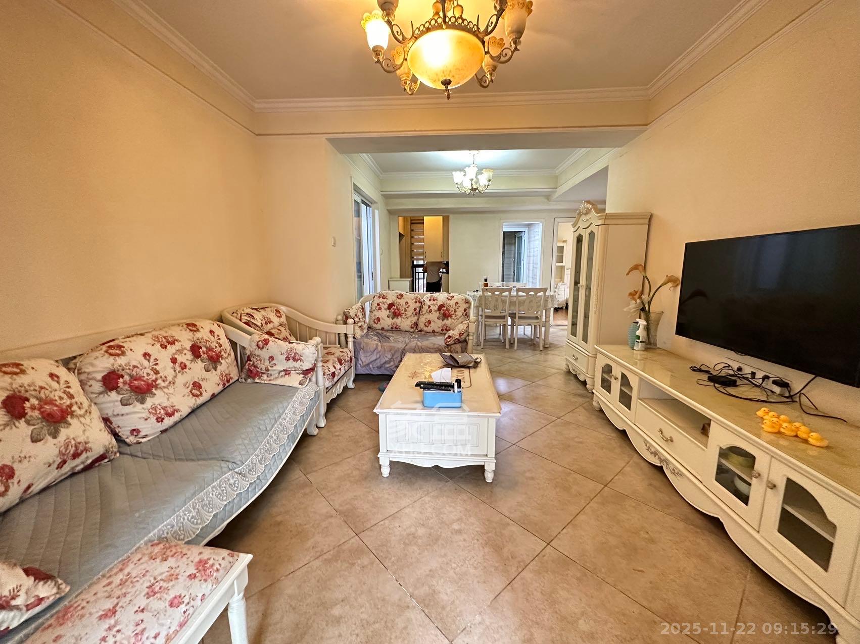 鸿基橄榄君庭  3室1厅1卫    2600.0元/月室内图