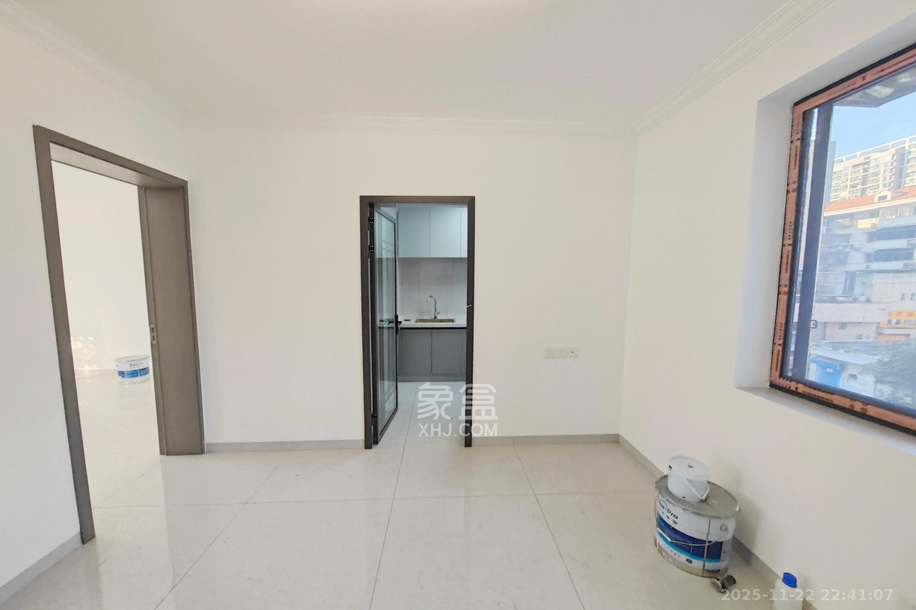 狮子山一片  2室1厅1卫    36.2万客厅