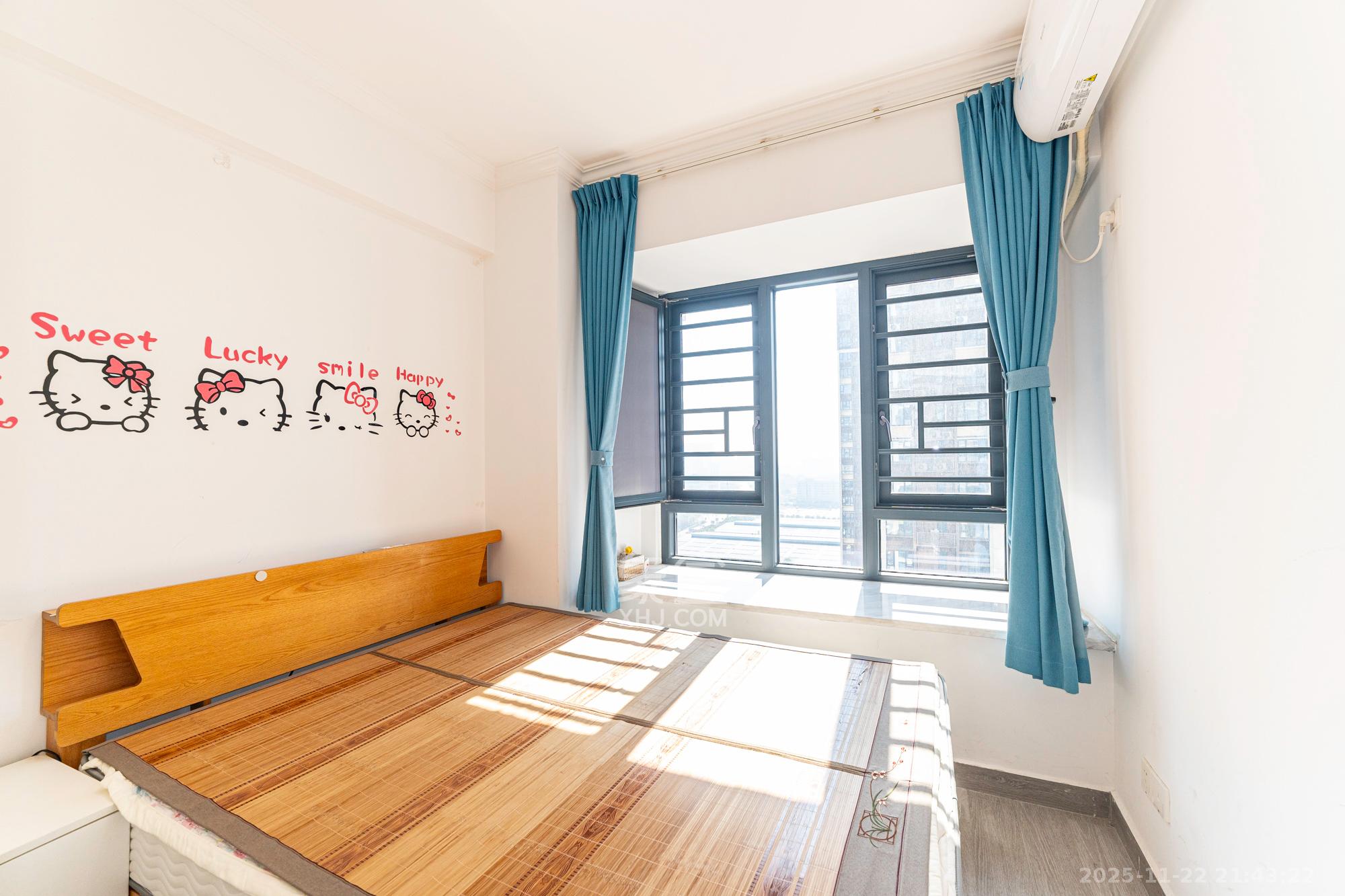 华远海蓝郡  3室2厅1卫    54.0万卧室